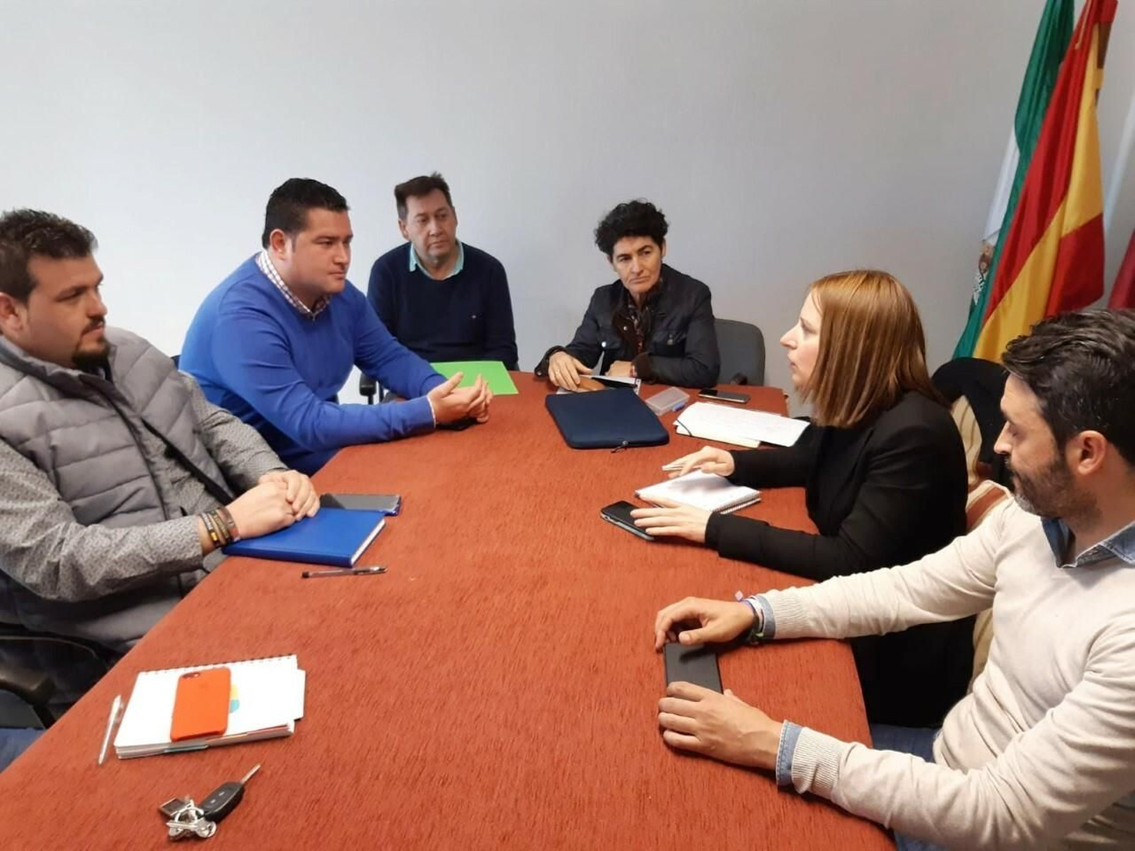 Ana Carrera, reunida con representantes de entidades locales autónomas de Jerez.