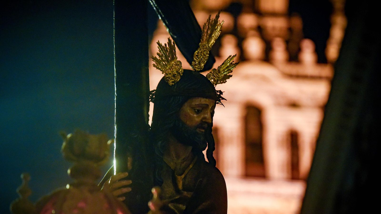 La Hermandad de La Corona en el Viernes de Dolores | Semana Santa de Sevilla 2024