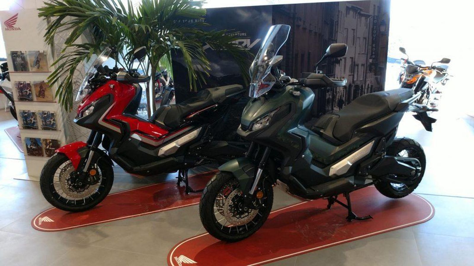 Por sus características, la  X-ADV puede usarse como herramienta para moverse por la ciudad pero, al llegar el fin de semana, puede usarse para escapar de la rutina.