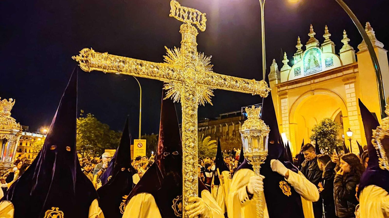 La cruz de guía de la Macarena