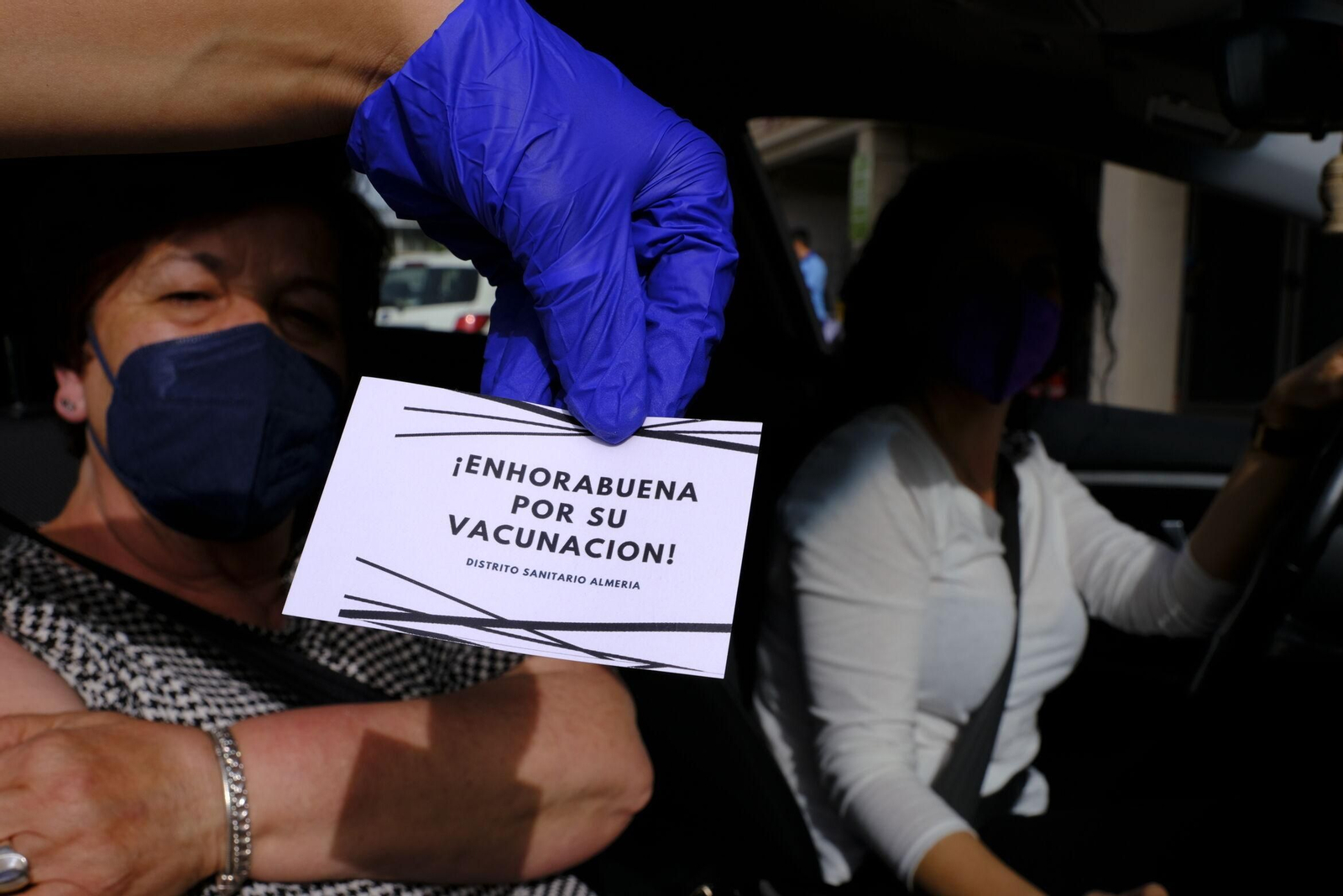 Vacunando en el Palacio de los Juegos del Mediterráneo.