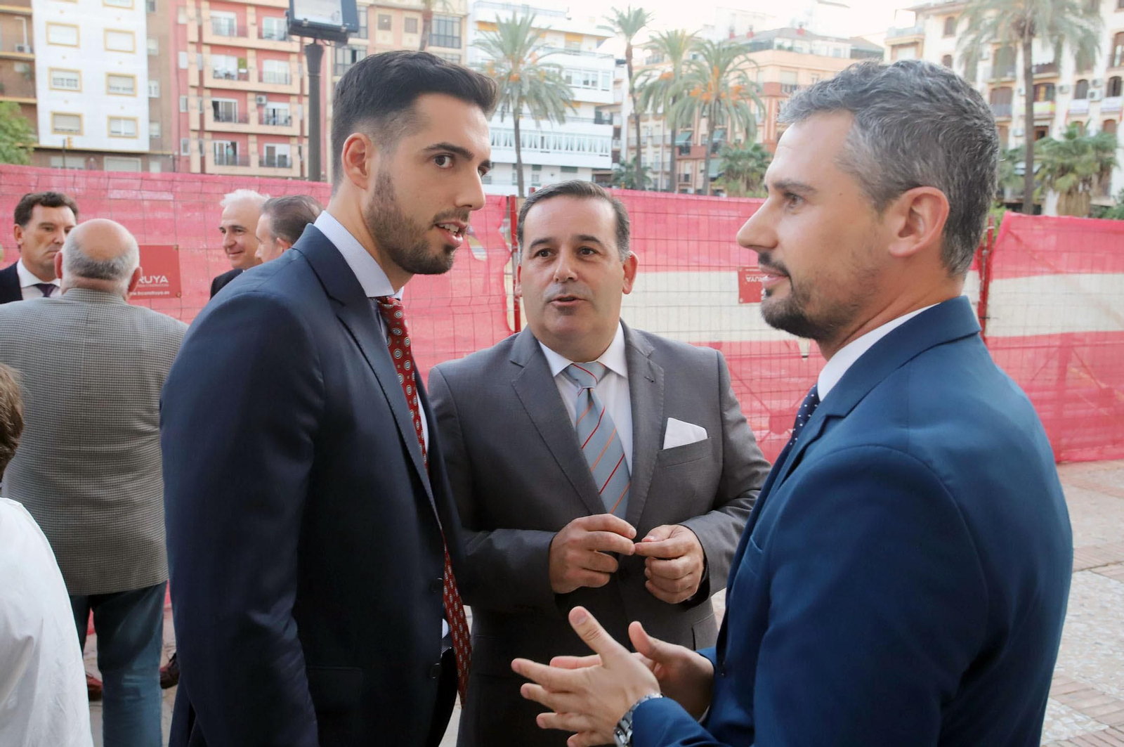 Imágenes de la recepción a los invitados a la gala de los Onubenses del Año