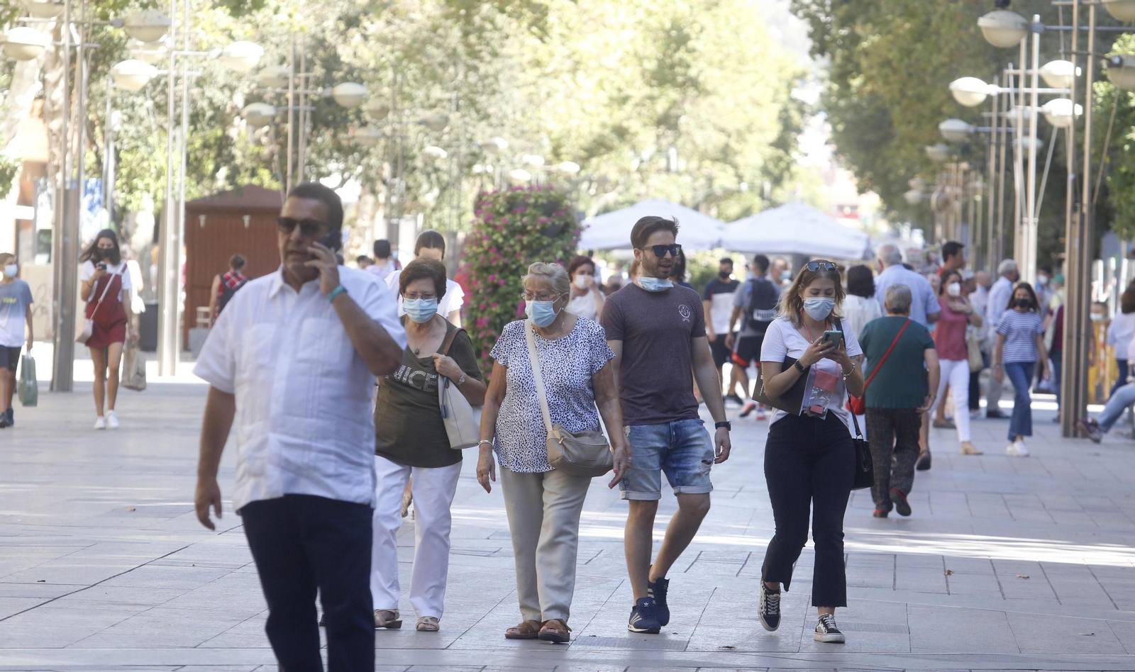 Las calles de Córdoba se llenan tras la época estival