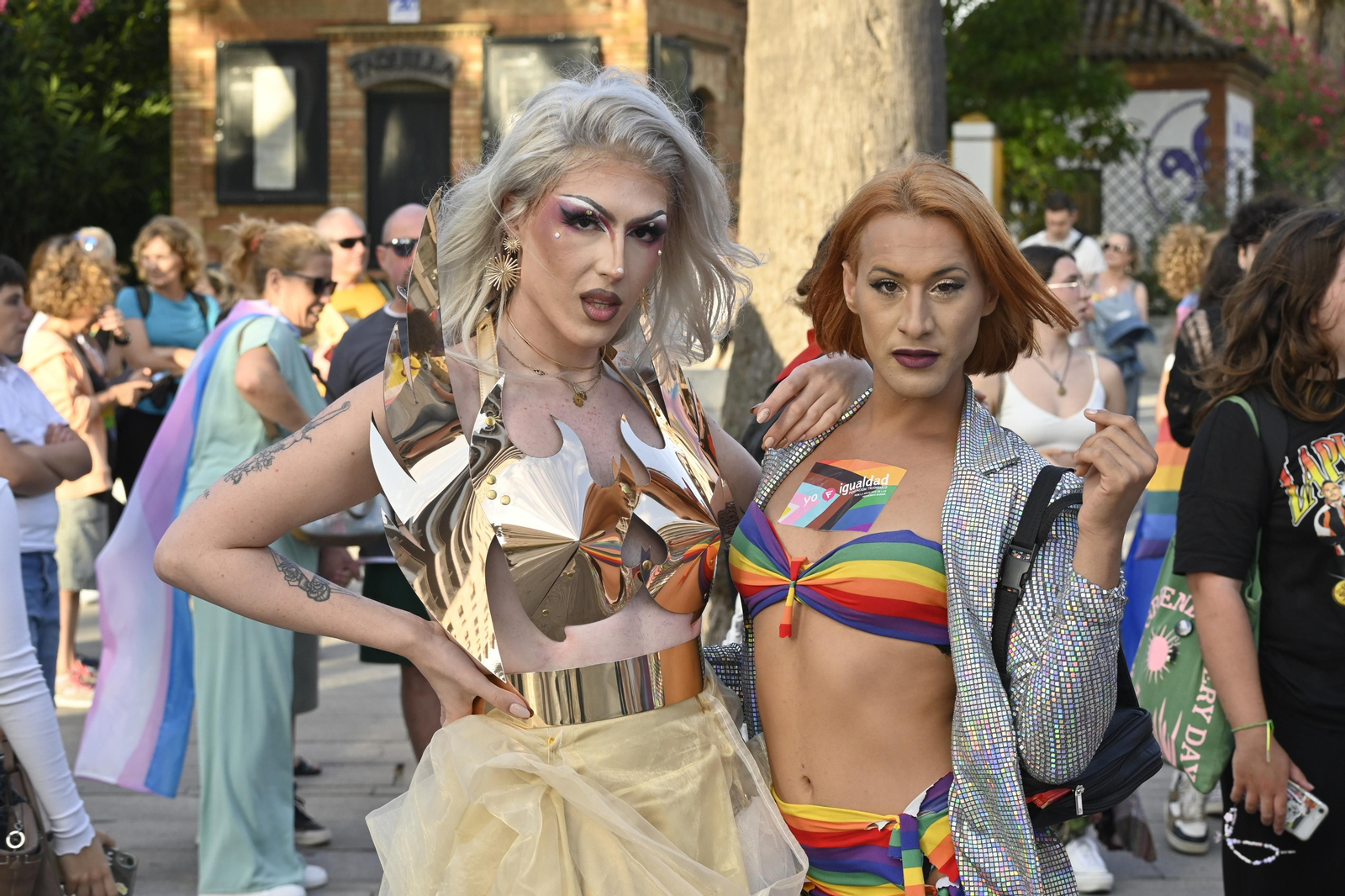 Las mejores imágenes de la manifestacióndel del Orgullo LGTBI en Huelva