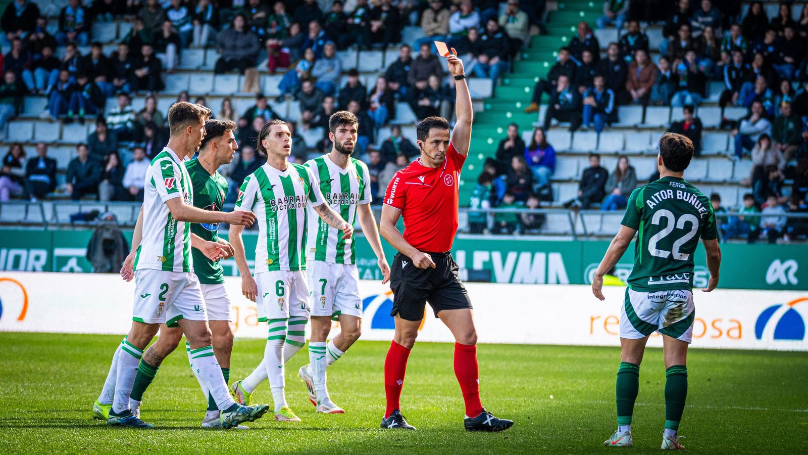 Las mejores fotos del agónico triunfo del Córdoba CF en Ferrol