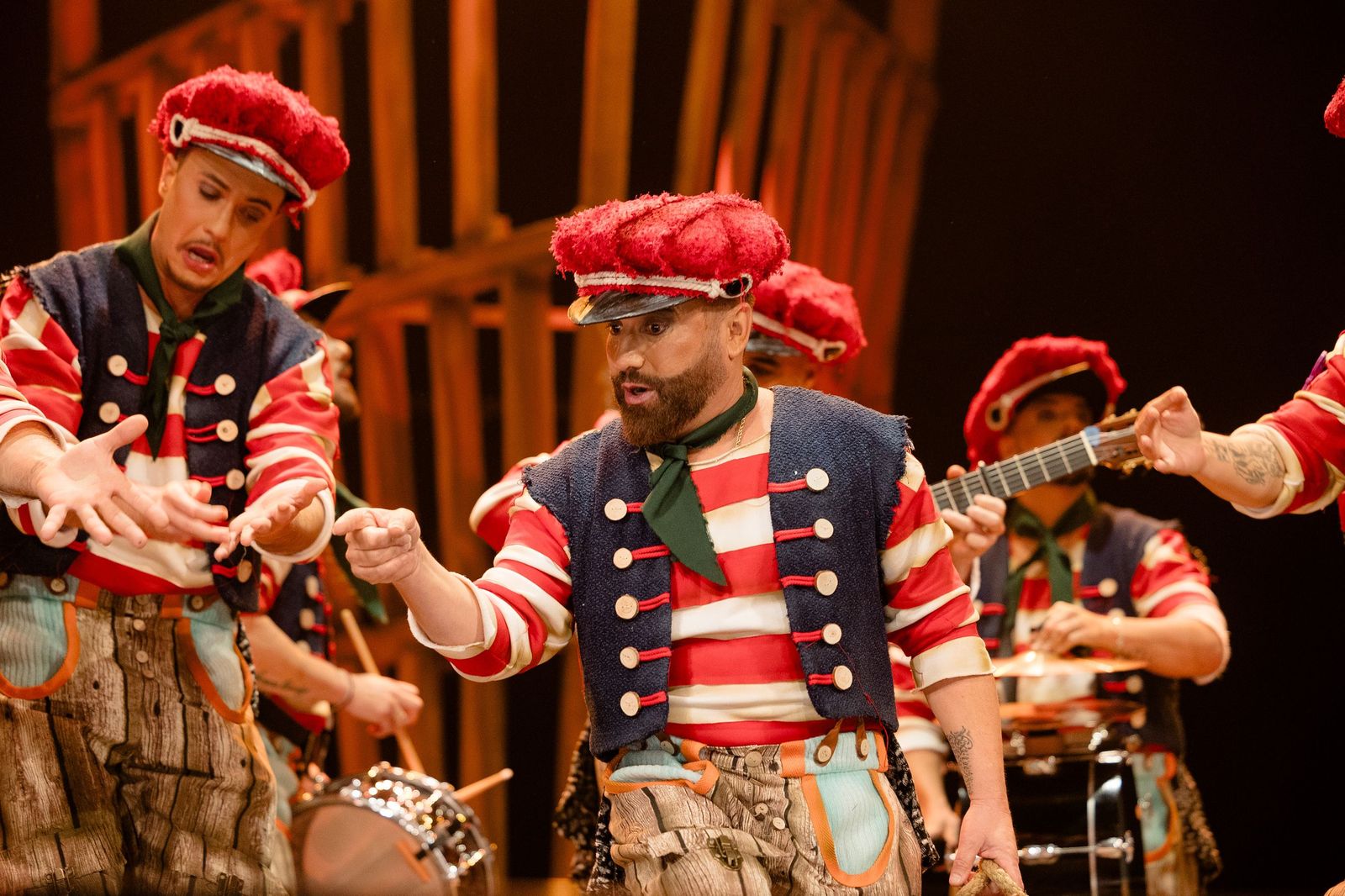 Búscate entre las mejores imágenes de la sexta sesión de cuartos de final del COAC 2026