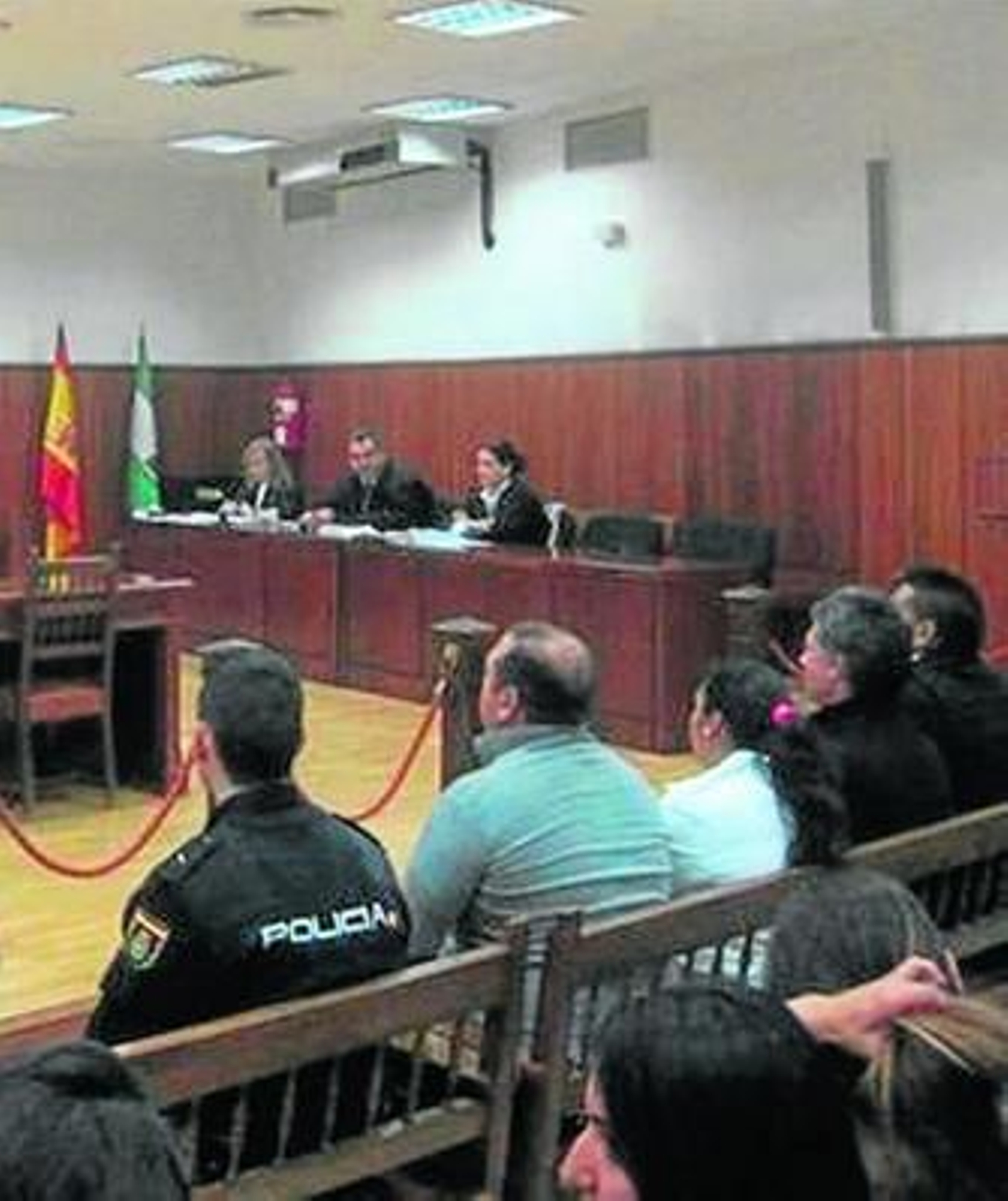 Los acusados, durante la celebración de la vista oral.