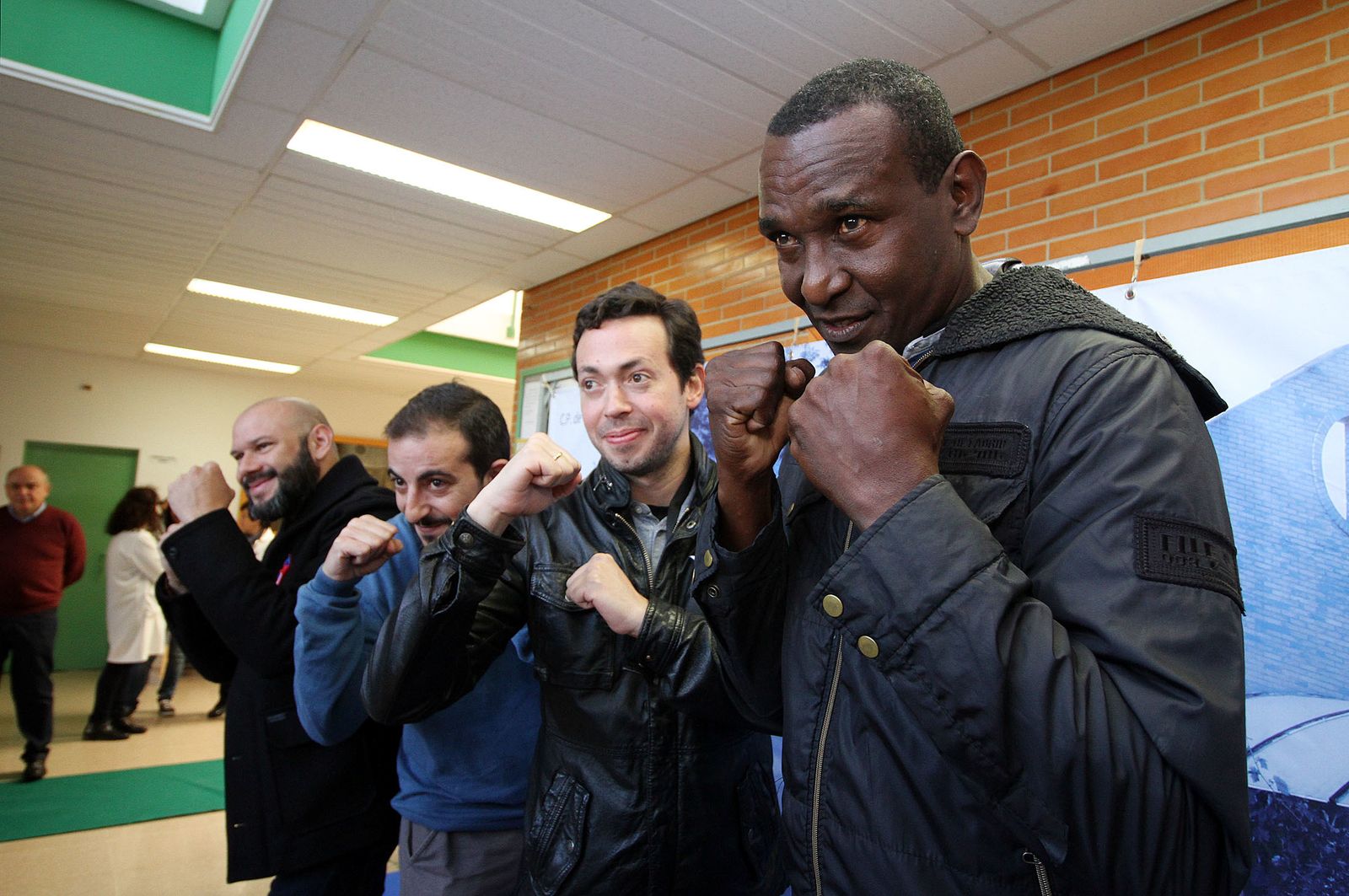 "El Piedra" visita la cárcel de Huelva, en imágenes