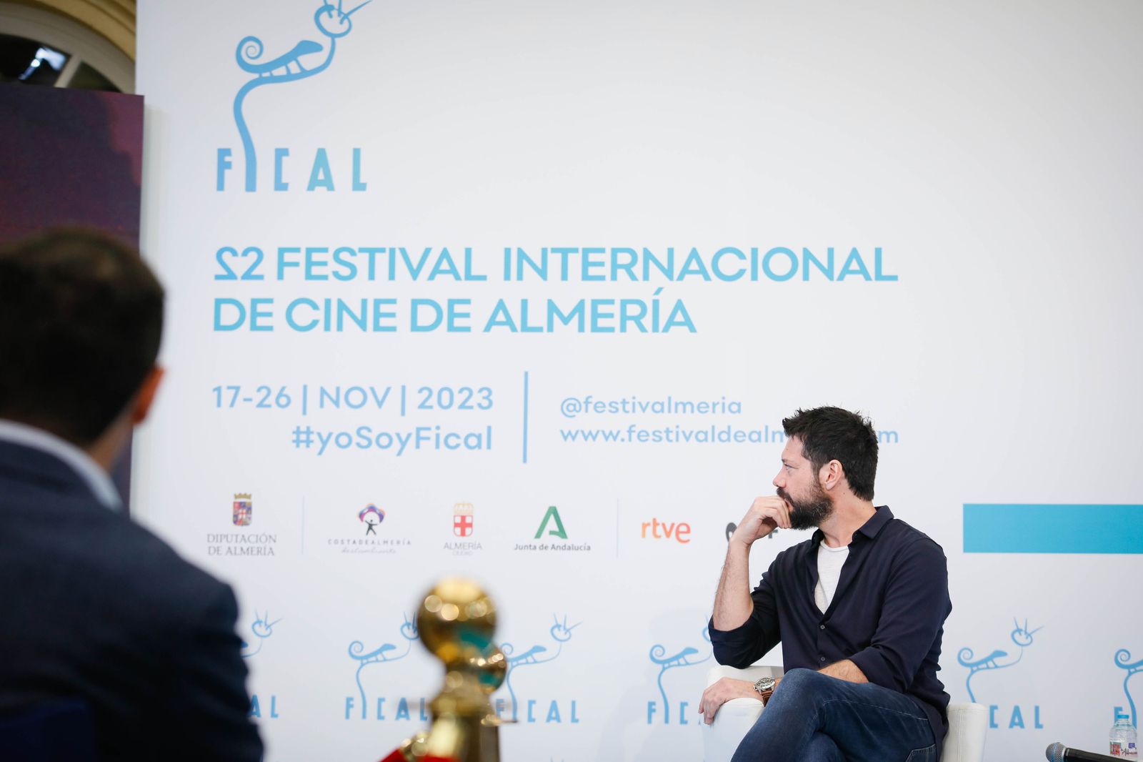 Imágenes en el paseo de la fama de Álvaro Morte