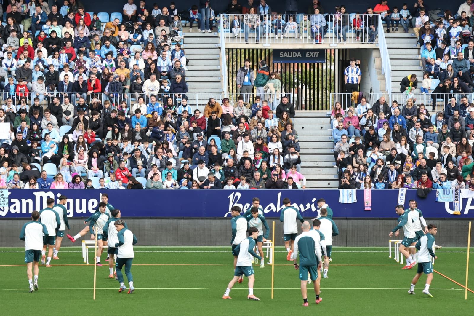 Búscate en las fotos del entrenamiento del Málaga CF en La Rosaleda