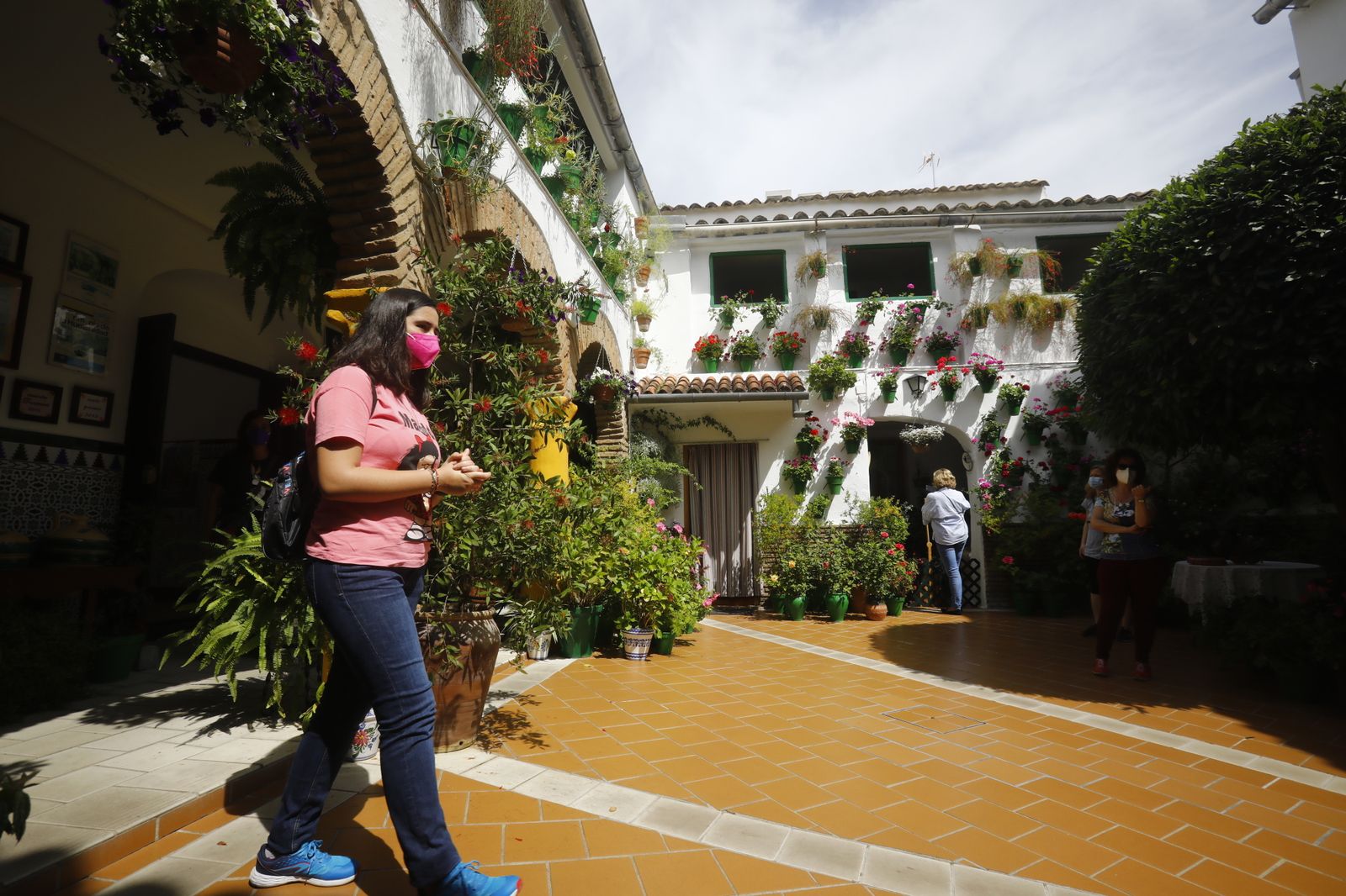 Fotografías: Sábado de colas y bulla en los Patios de Córdoba