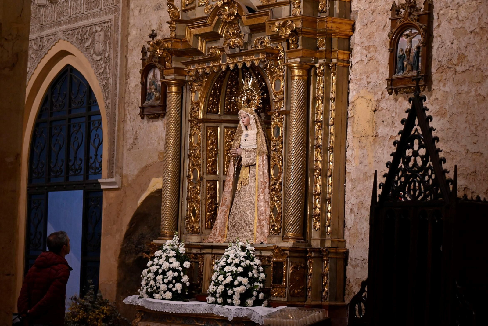 Las imágenes del Resucitado en una cita histórica en la iglesia de Santa Marina de Córdoba