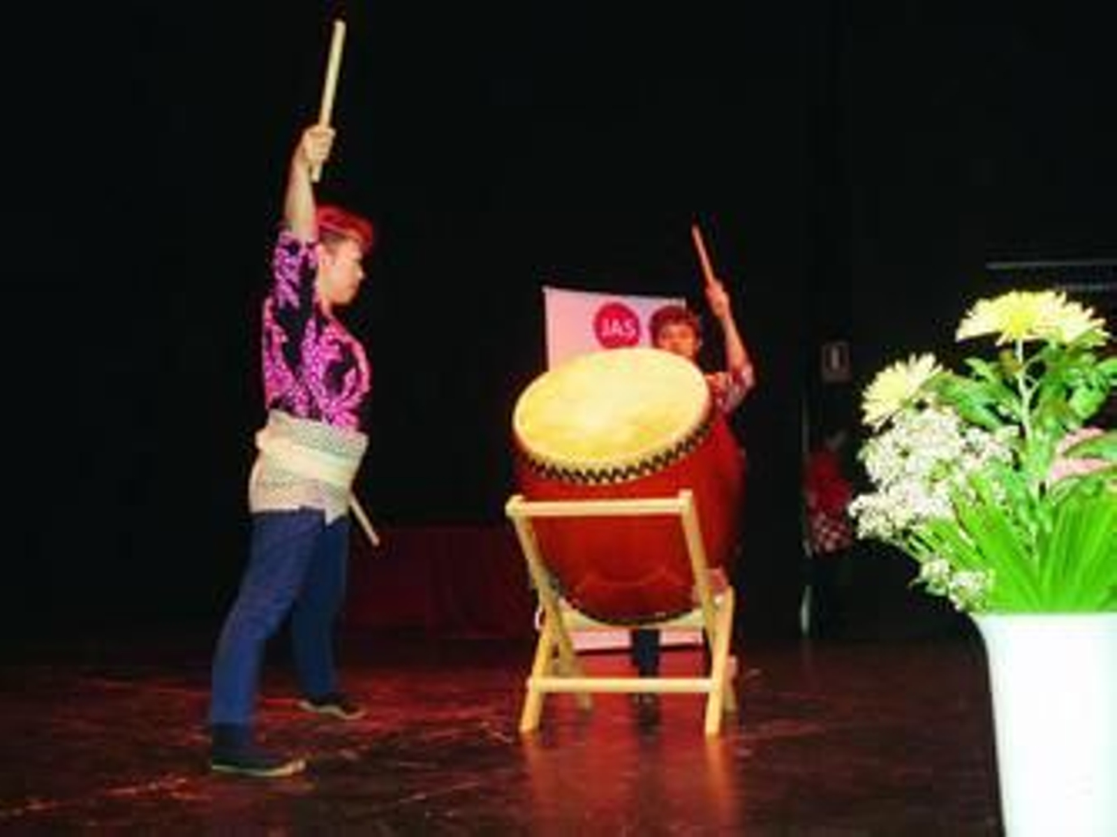 Unas jornadas acercan a Lucena el arte y la cultura de Oriente Unas jornadas acercan a Lucena el arte y la cultura de Oriente