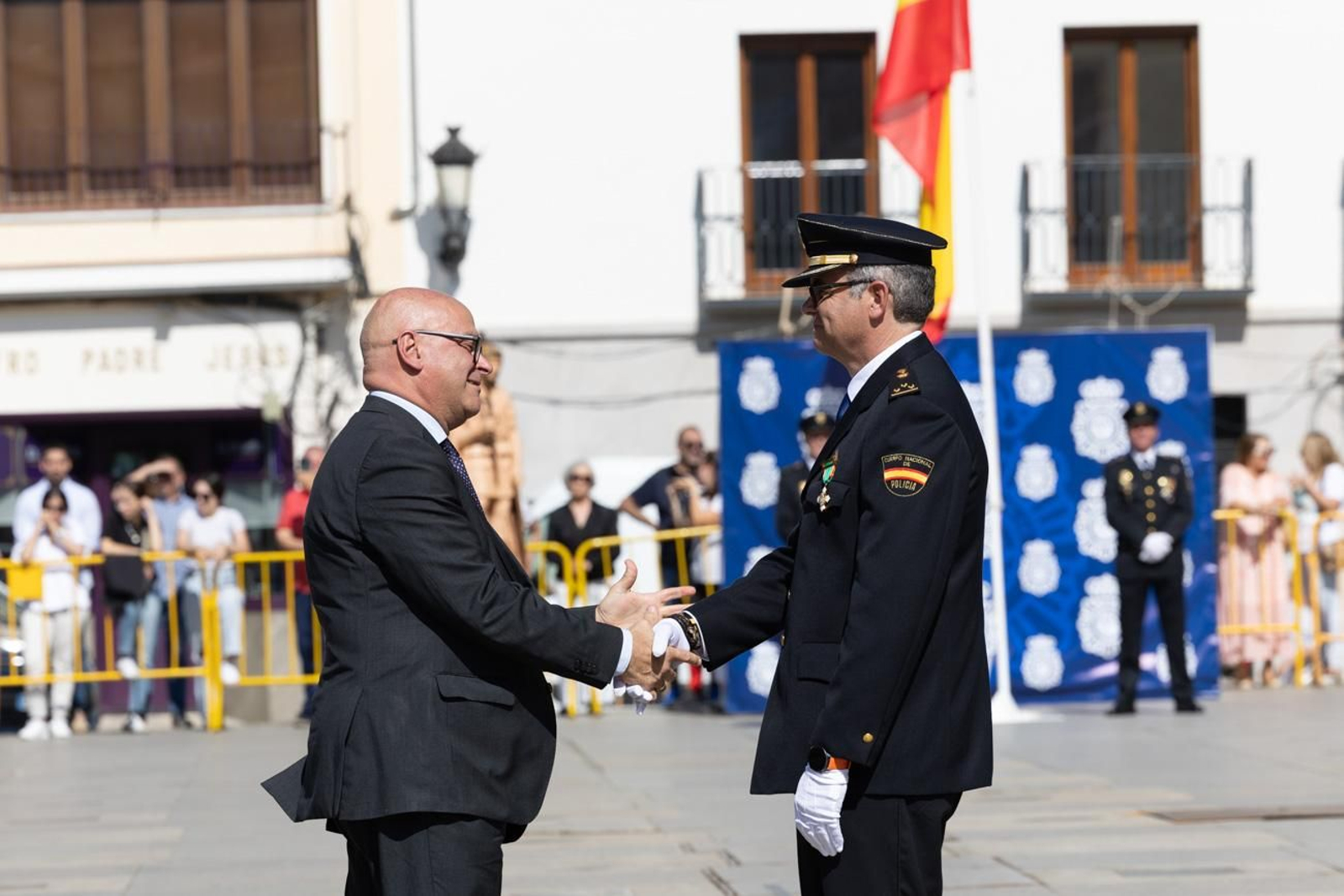 Acto por el día de la Policía Nacional, con motivo de la festividad los Santos Ángeles Custodios