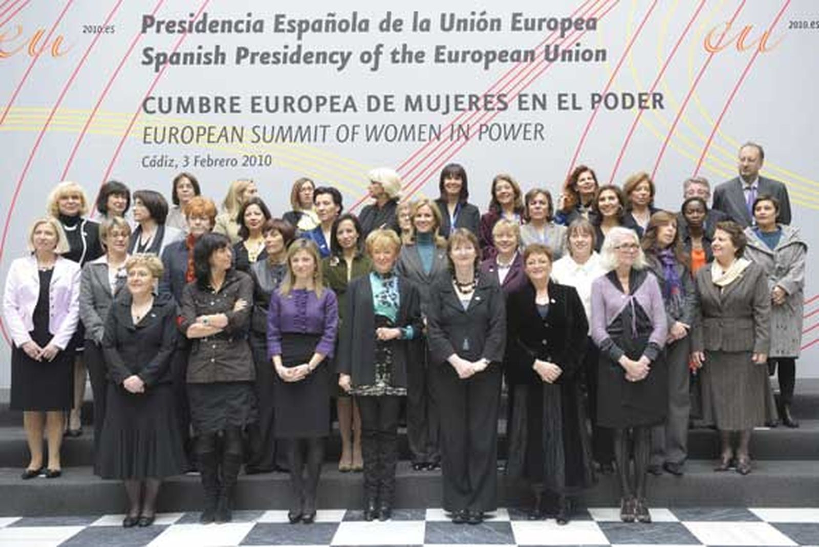 Con motivo de la presidencia española de la UE, las ministras se plantean desde Cádiz el reto de la "igualdad real"

Foto: Joaquin Pino-Joaquin Hernandez Kiki