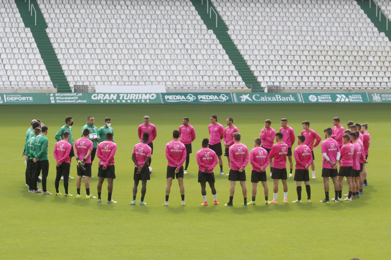 Las imágenes del primer entrenamiento de Germán Crespo al frente del Córdoba CF