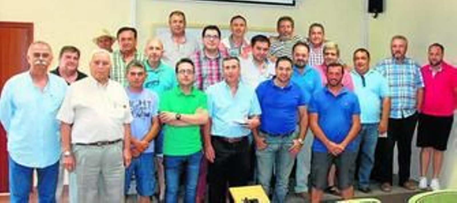 Foto de familia de los componentes de la nueva federación.