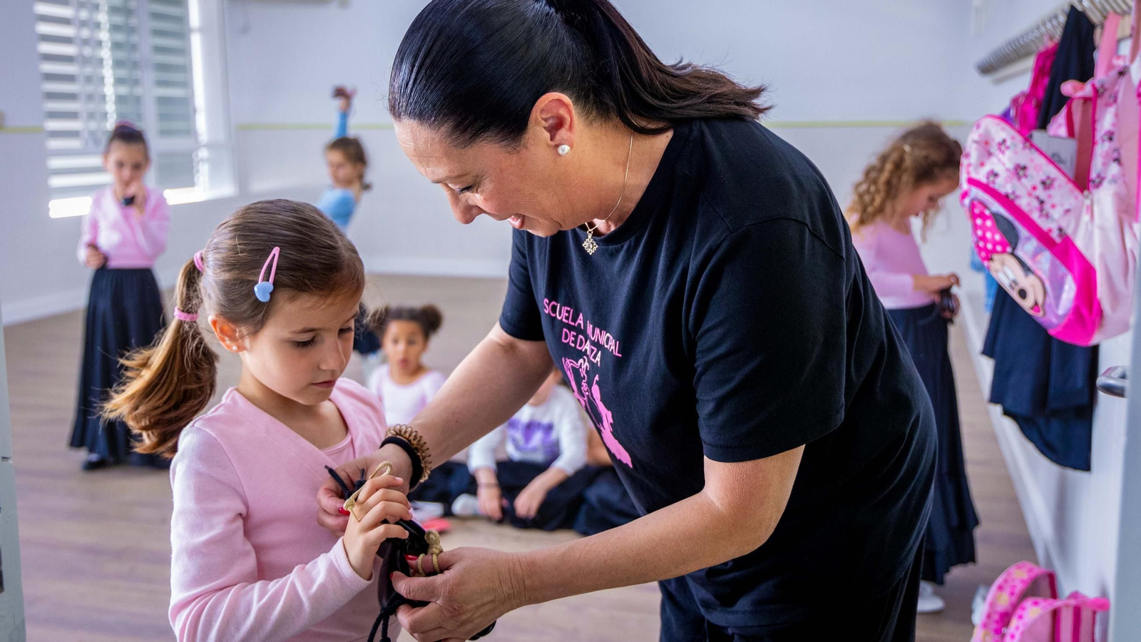 La Escuela Municipal de Danza de San Fernando, con los alumnos ya en su nueva sede La Escuela Municipal de Danza de San Fernando, con los alumnos ya en su nueva sede