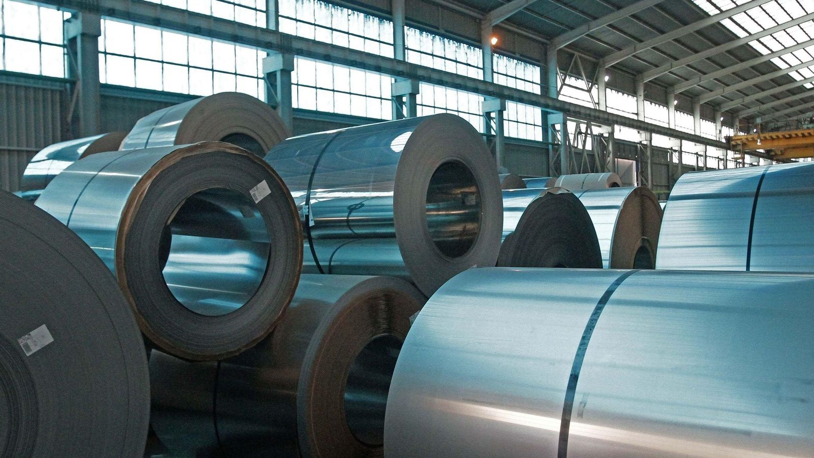 Bobinas de acero en la factoría de Los Barrios.