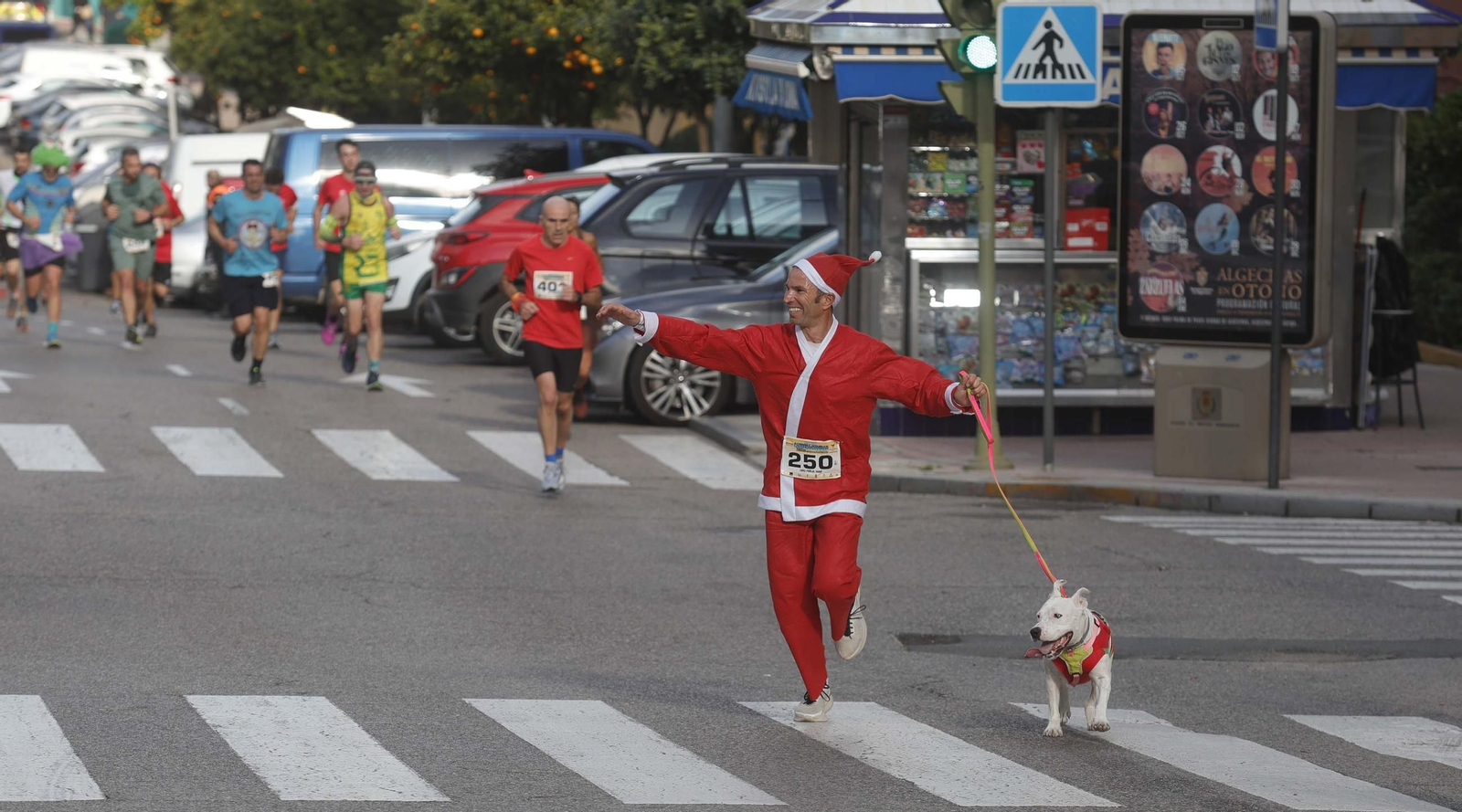 Búscate en la XI Carrera Solidaria de Navidad de Algeciras
