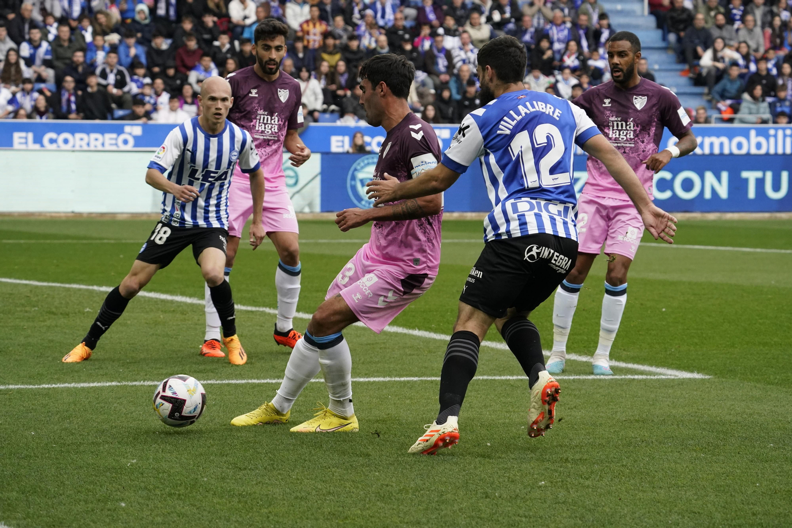 El Alavés - Málaga CF, en fotos