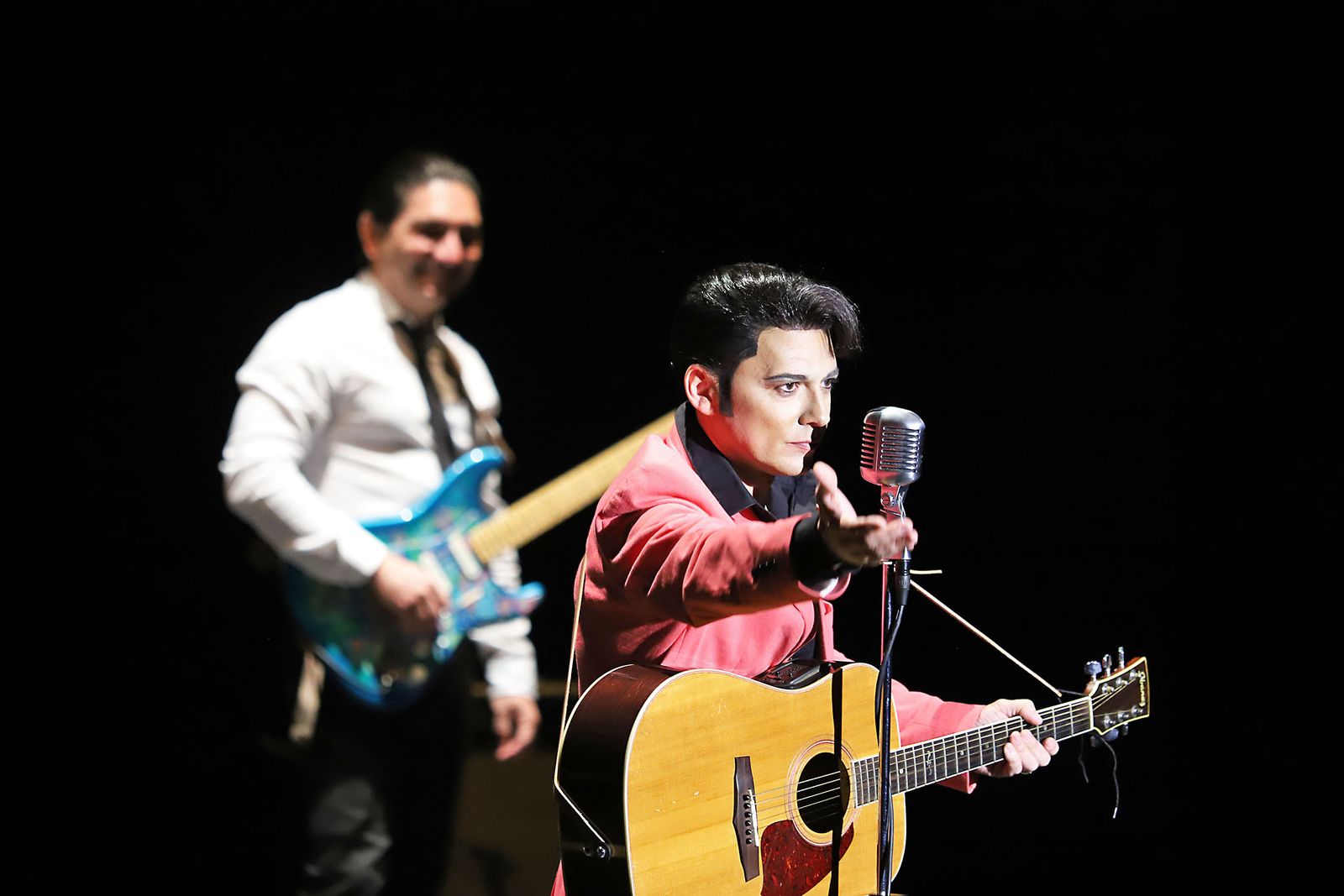 Imágenes del concierto 'Elvis Dreams' en la Casa Colón de Huelva