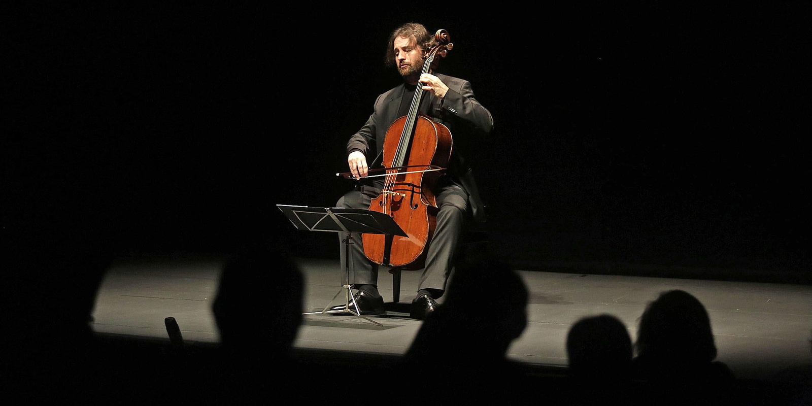 Josetxu Obregón, durante su actuación en el Teatro del Títere La Tía Norica.