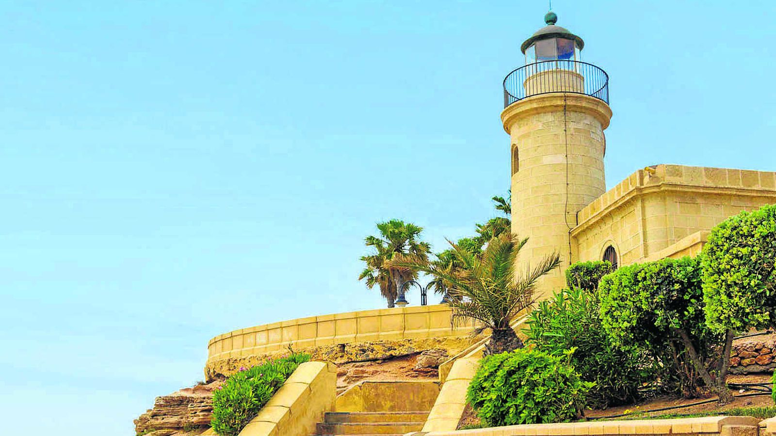 Faro de Roquetas de Mar.