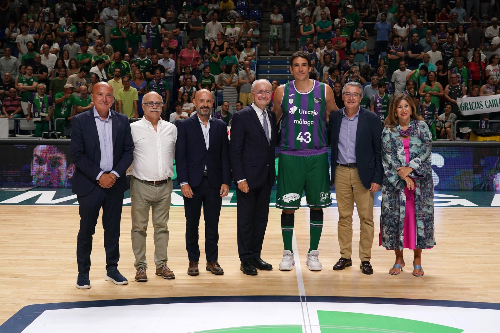 El adiós de Carlos Suárez, en imágenes