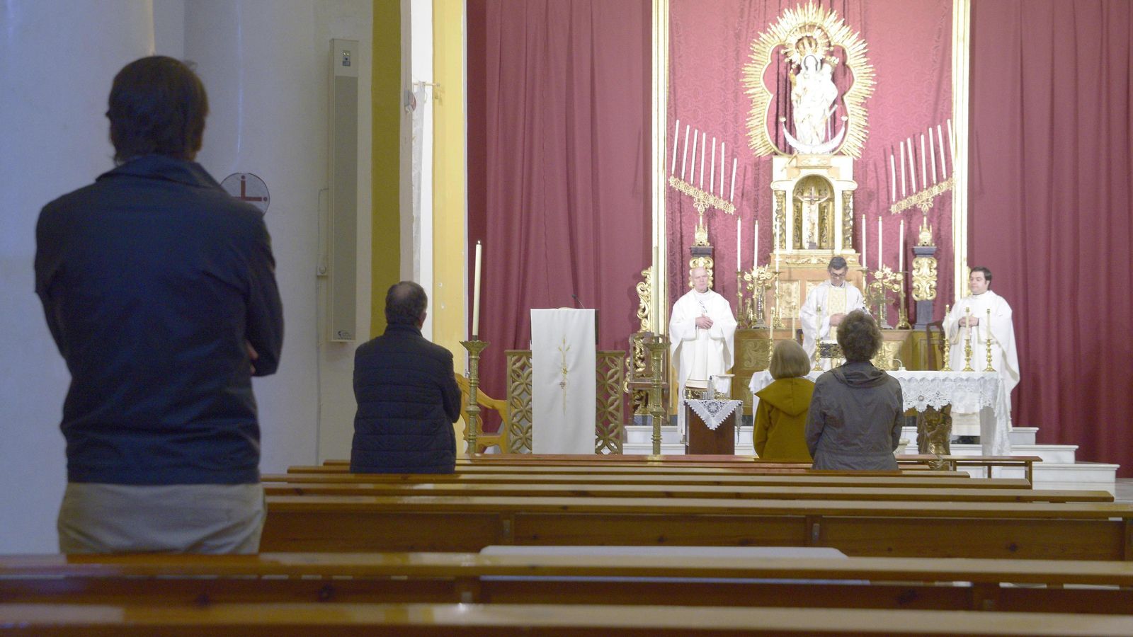 Una misa en la parroquia de Nuestra Señora de La Palma, esta semana.