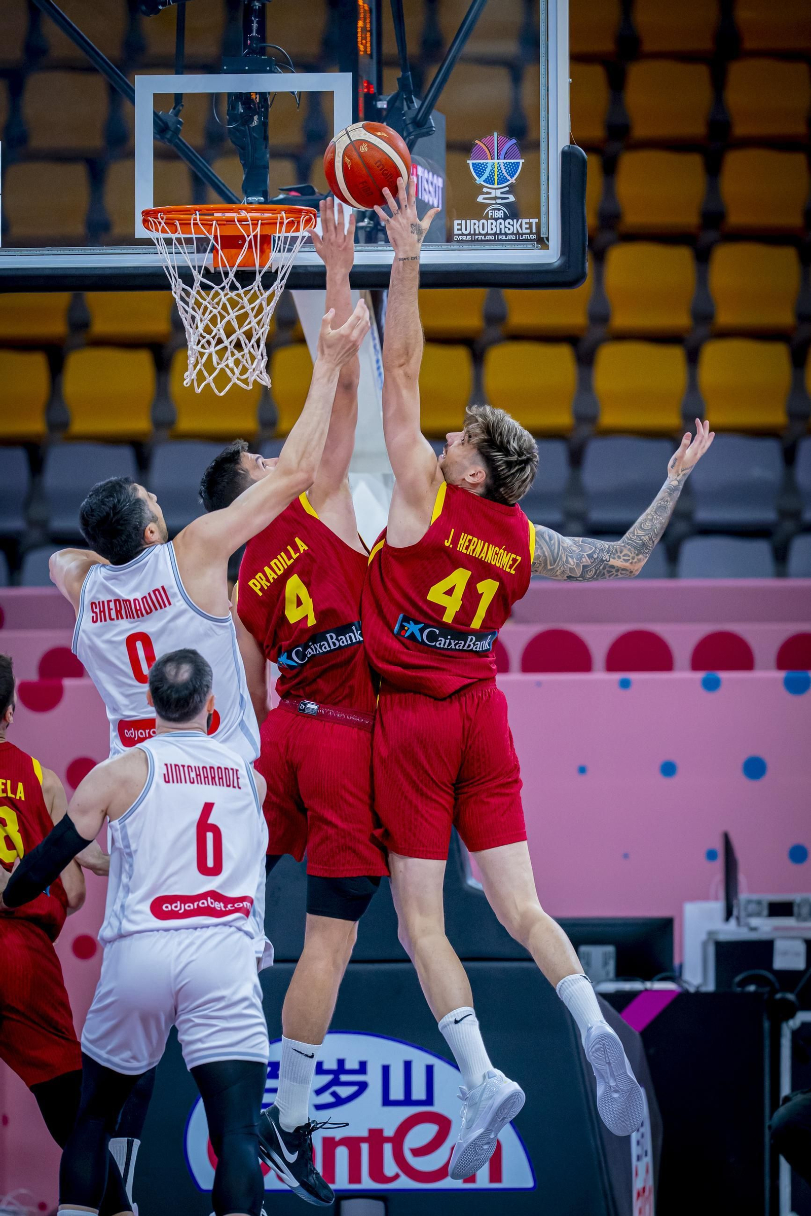 Las fotos del Georgia - España de baloncesto