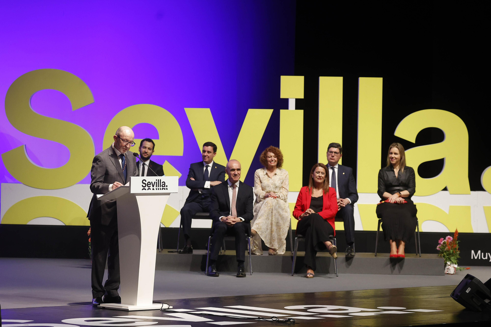 Las imágenes de la entrega de las medallas de la ciudad