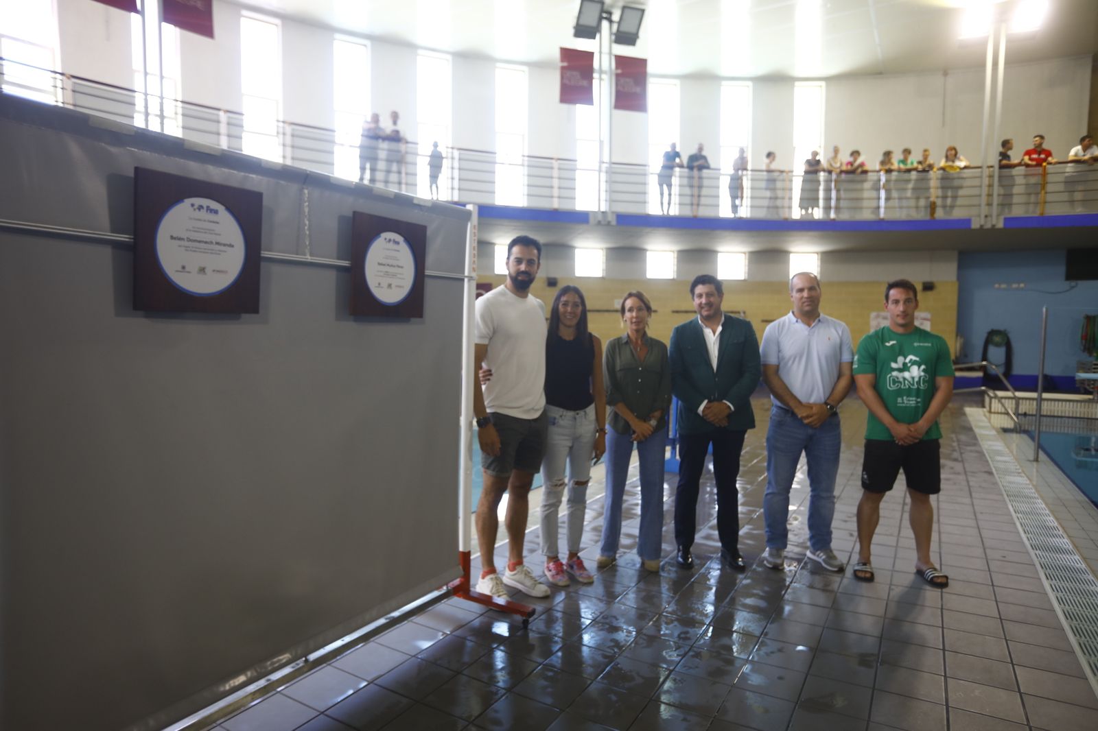 El homenaje de Córdoba a los nadadores Rafa Muñoz y Belén Domenech, en imágenes