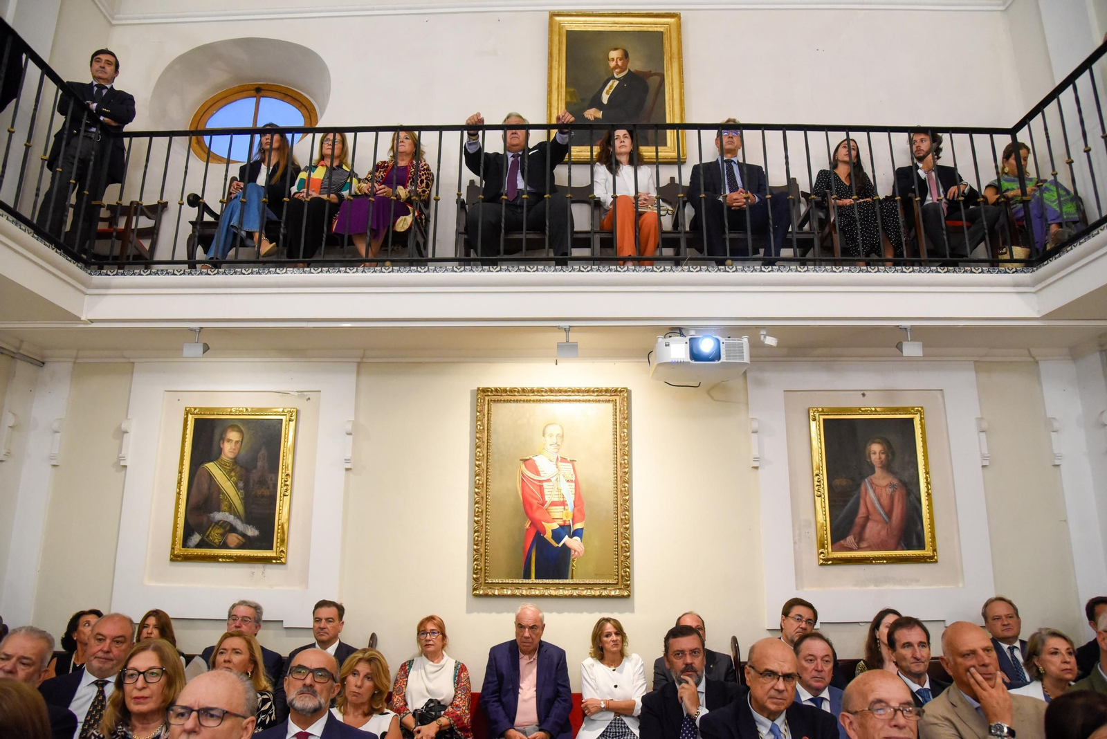 La Academia de Medicina de Sevilla recepciona a tres nuevos académicos correspondientes