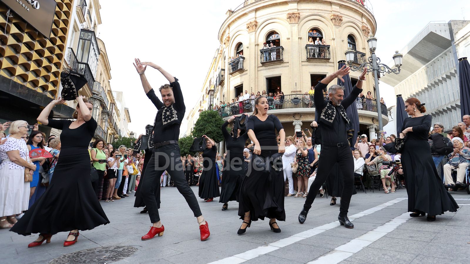 Flashmob de la academia de baile de Fani Muñoz en Jerez