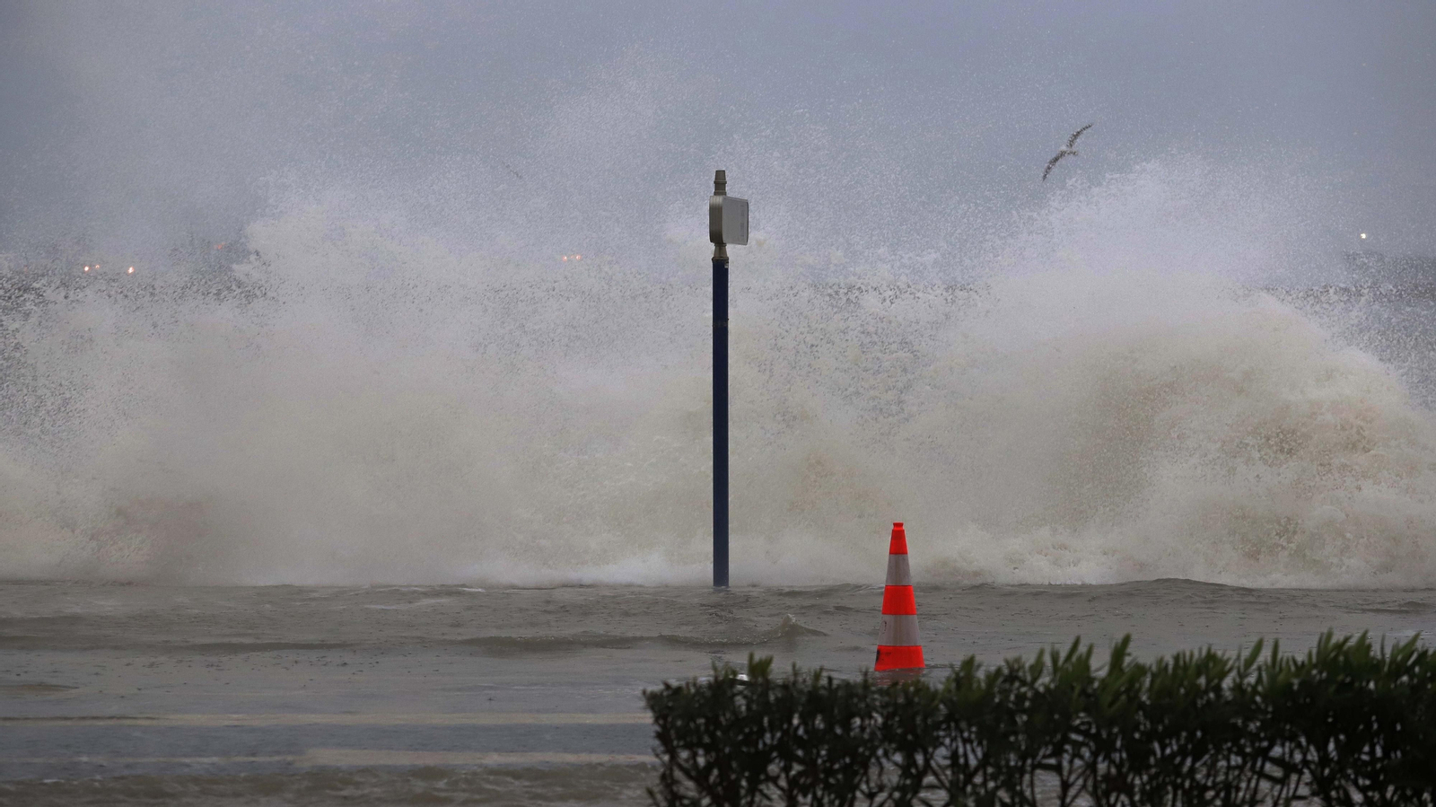 Fotos de los destrozos del temporal de levante en La Línea