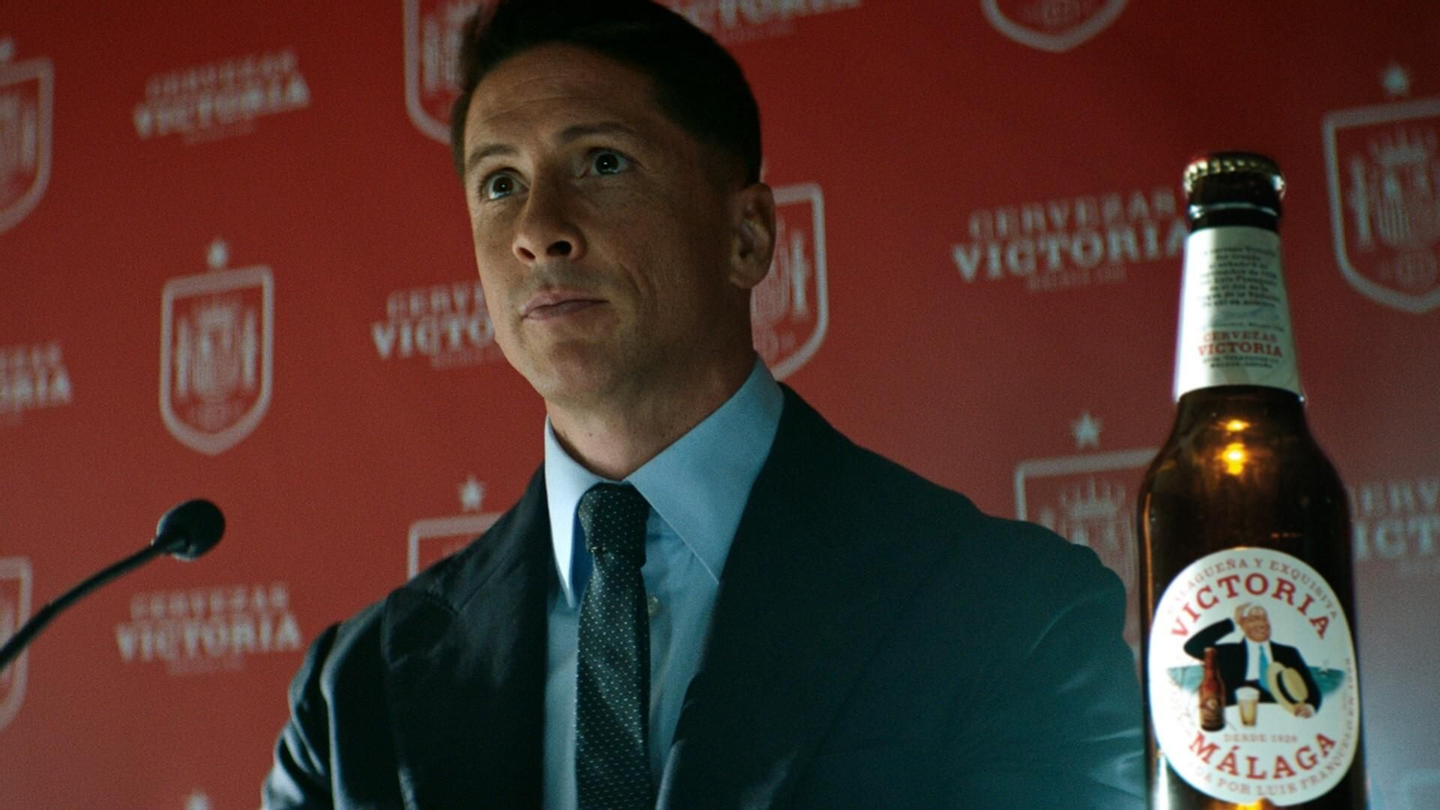 Fernando Torres en la nueva campaña de Cervezas Victoria para la Selección.