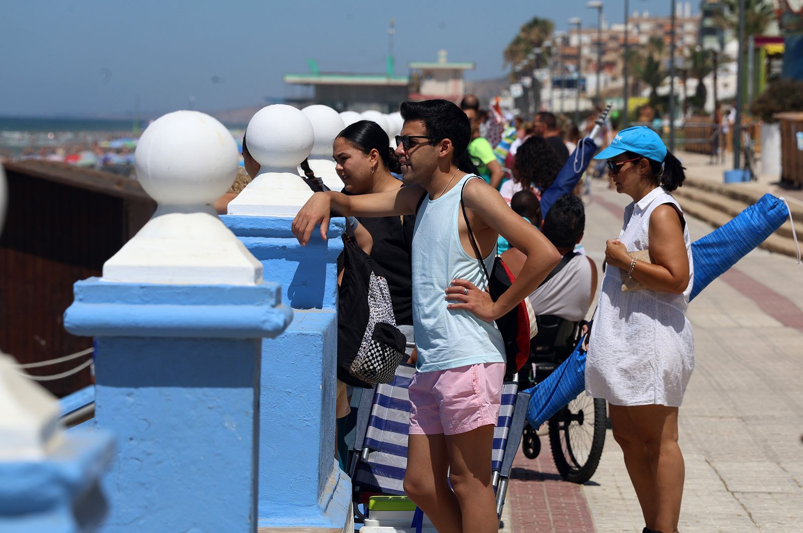 Imágenes de una mañana de calor y playa en Matalascañas