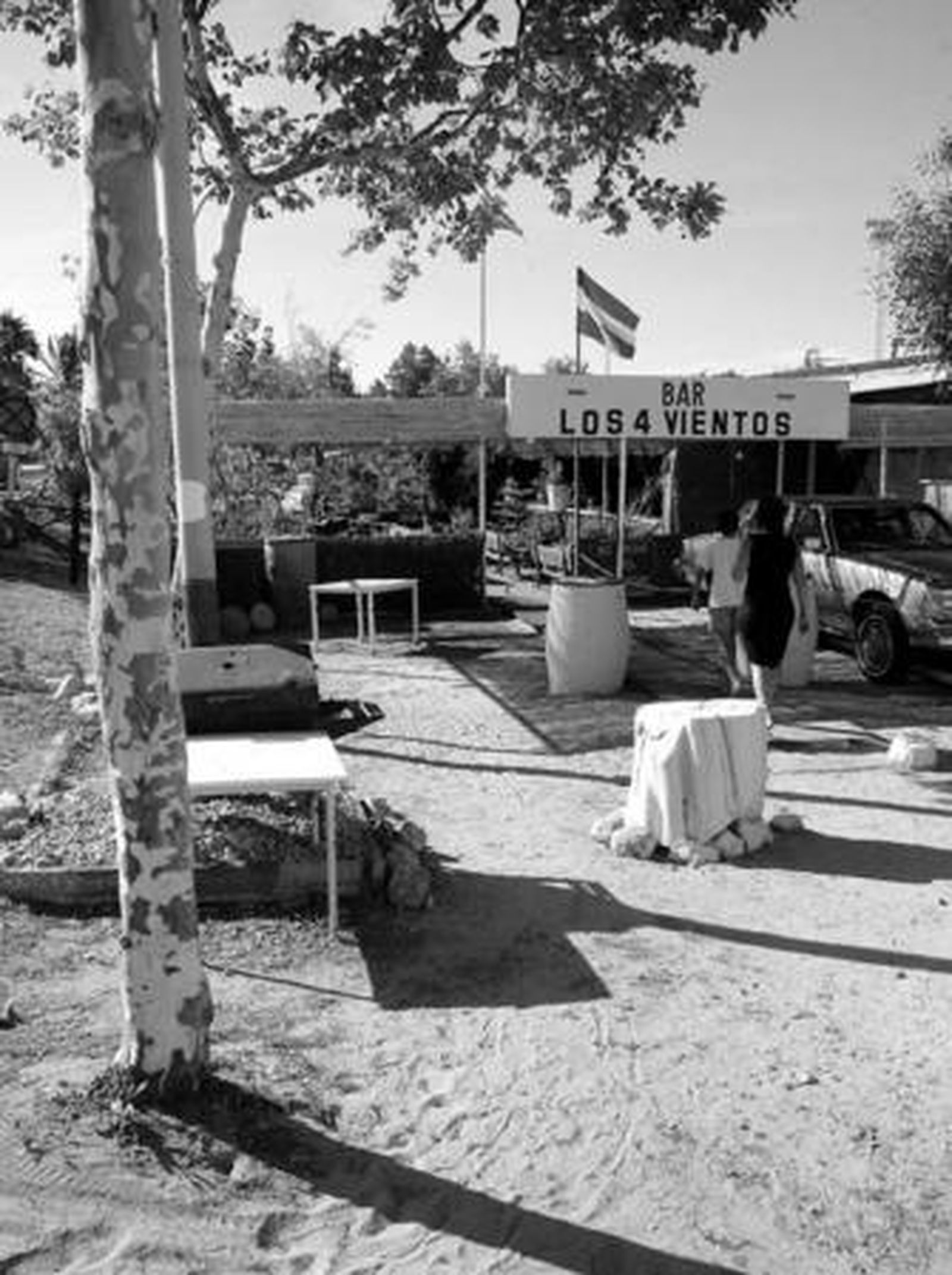 El bar los Cuatro Vientos, en la Puntilla, es uno de los tres establecimientos que están sobre suelo portuario.
