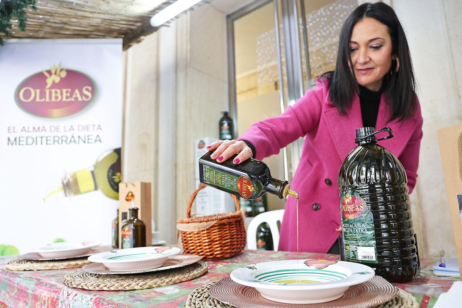 Imágenes de la XIV Muestra de Aceites, Quesos y Conservas en Aceite de la provincia de Huelva