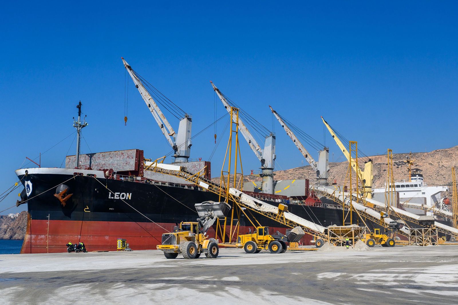 La autoridad portuaria de Almería incrementó un 10 % el tráfico de mercancías.