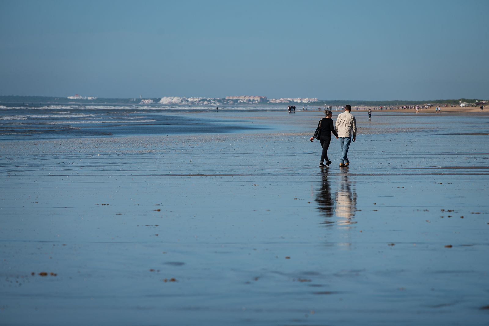 Imágenes de la mañana primaveral del 26 de diciembre en las playas de Huelva