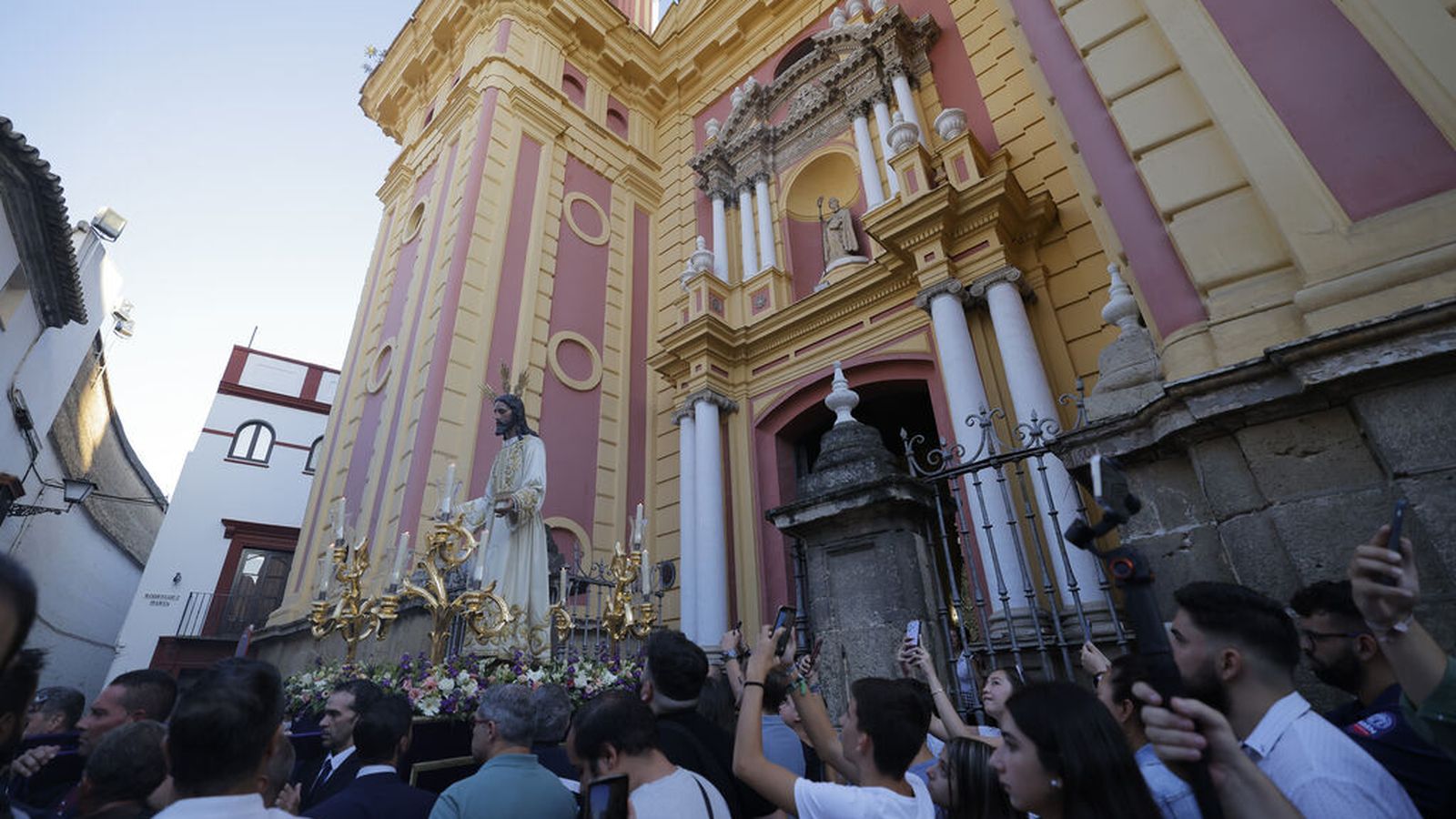 Salida del Señor de la Redención