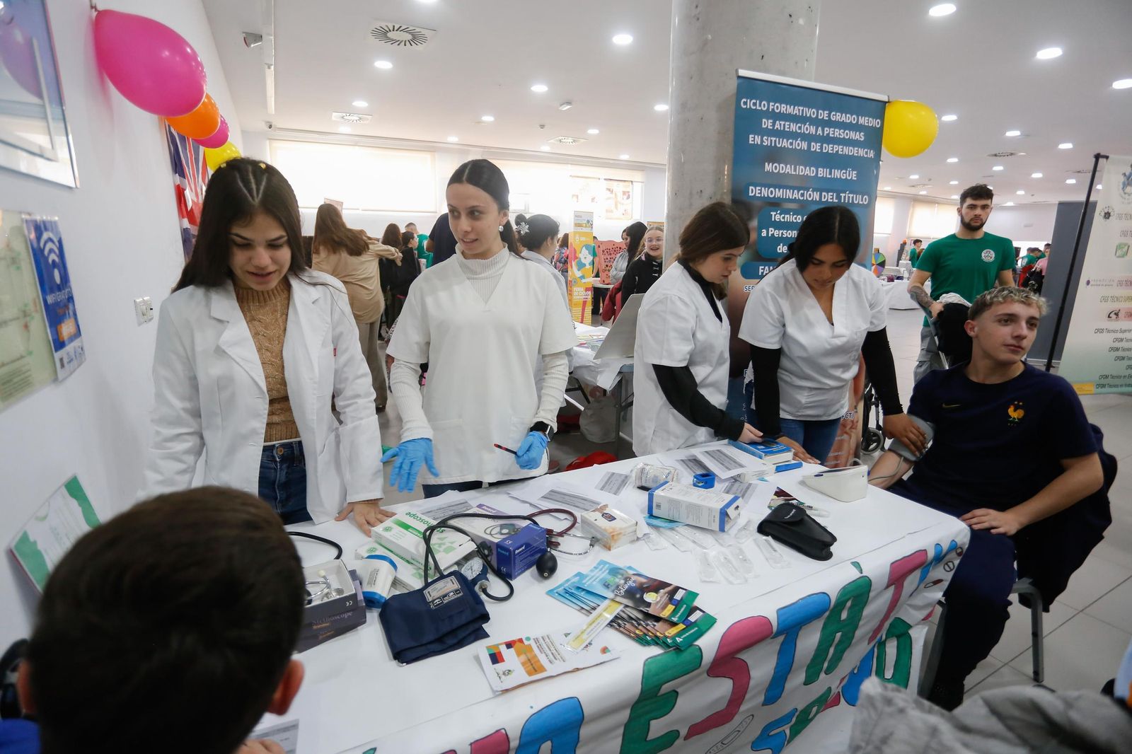 Las fotos de la XIII Feria de Ciclos Formativos Campo de Gibraltar en el Palacio de Congresos de La Línea