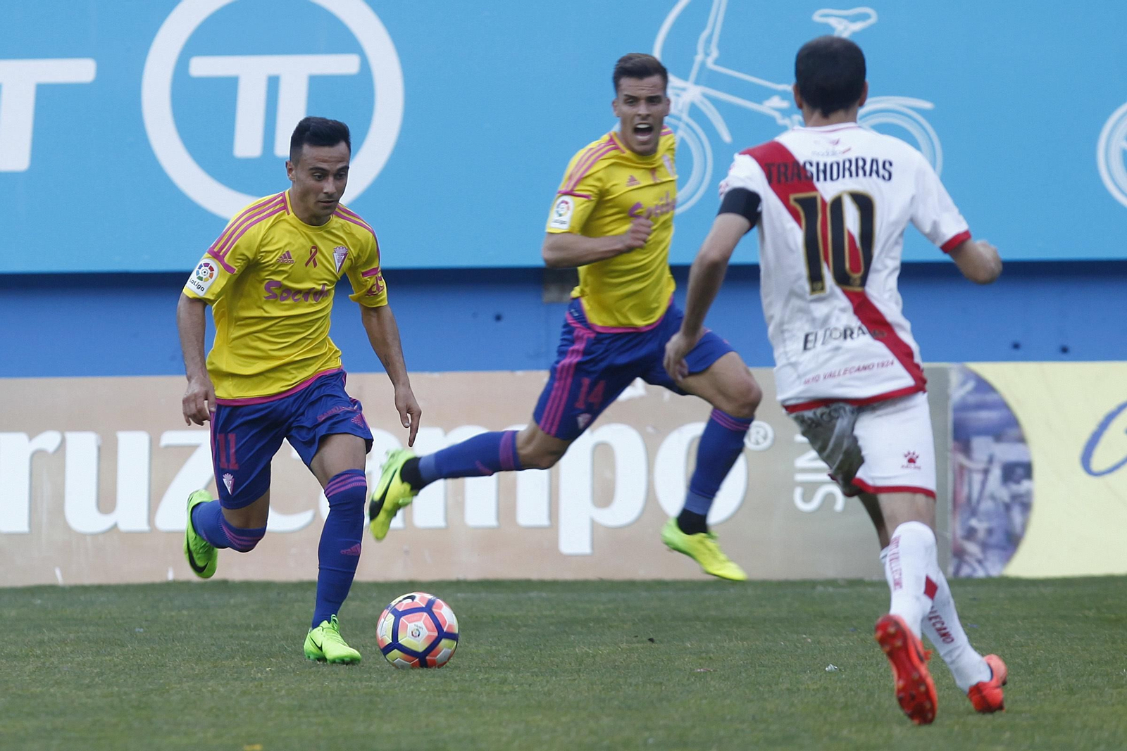 Las imágenes del Cádiz-Rayo Vallecano