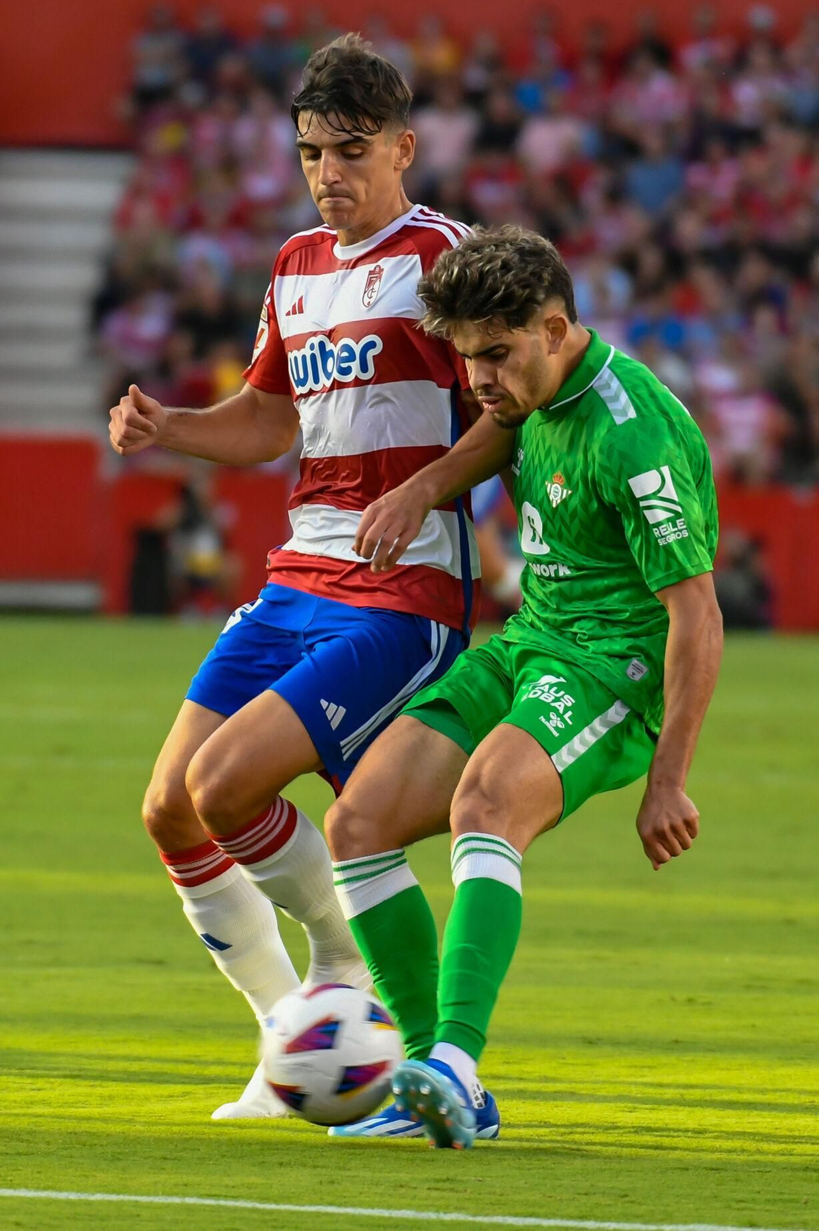 Gonzalo Villar, en acción en el partido ante el Betis