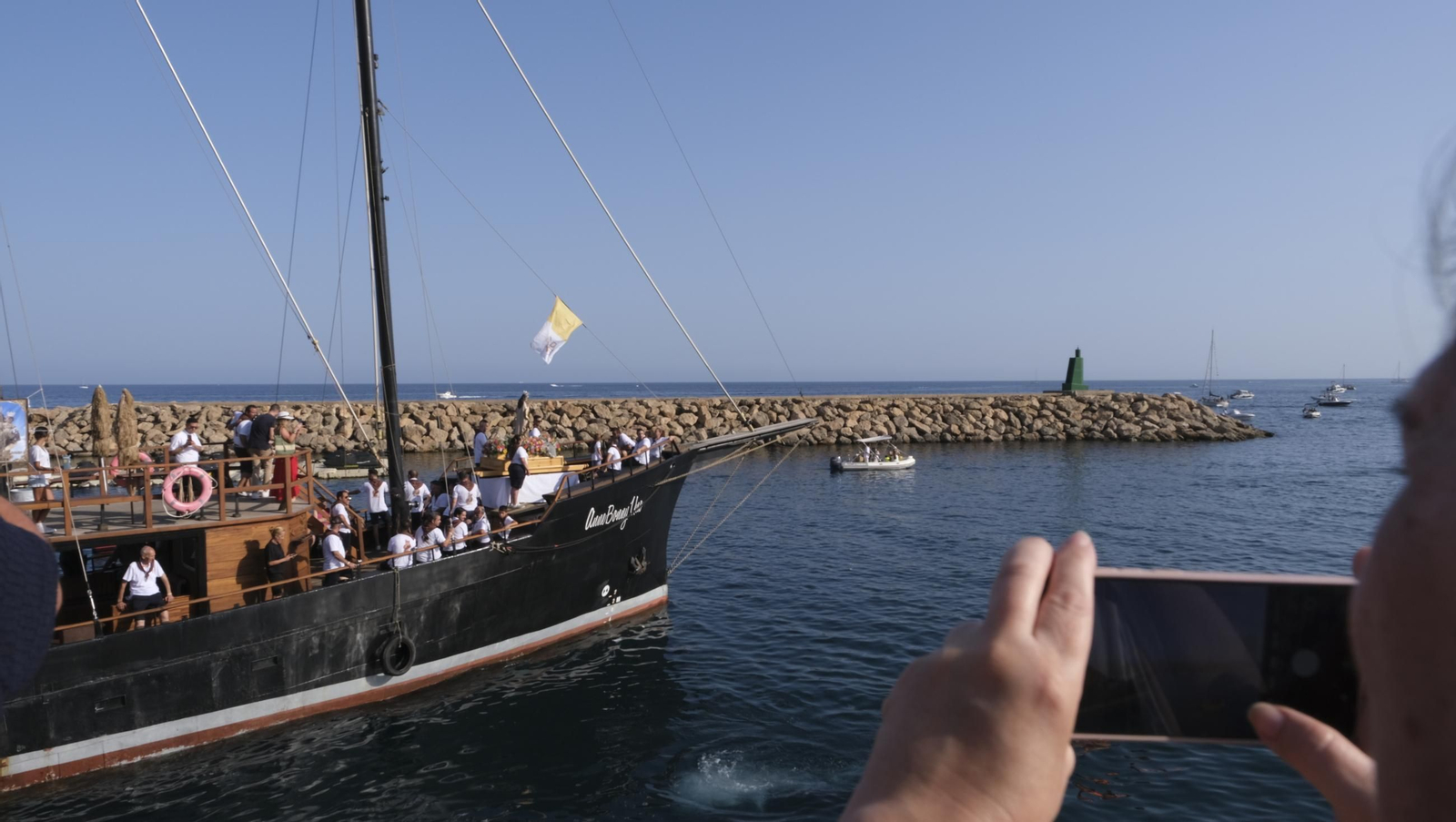 Procesión marítima de la Virgen del Carmen en Aguadulce (Roquetas de Mar), en imágenes