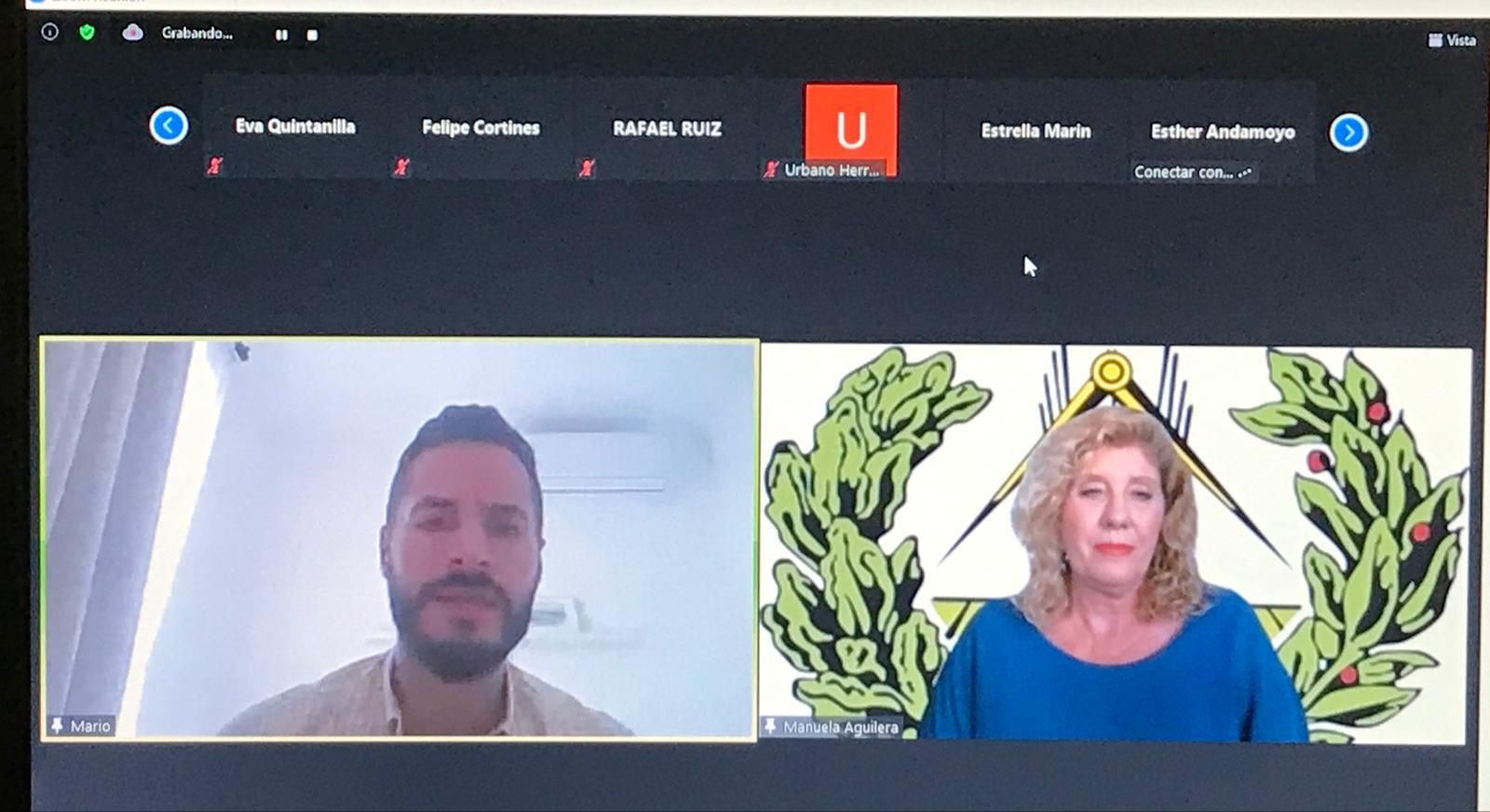 Manuela Aguilera, delegada de Cádiz del Coitand, y Mario Fernández, diputado provincial de Transición Ecológica y Desarrollo Urbano Sostenible, en la Jornada 'online'.