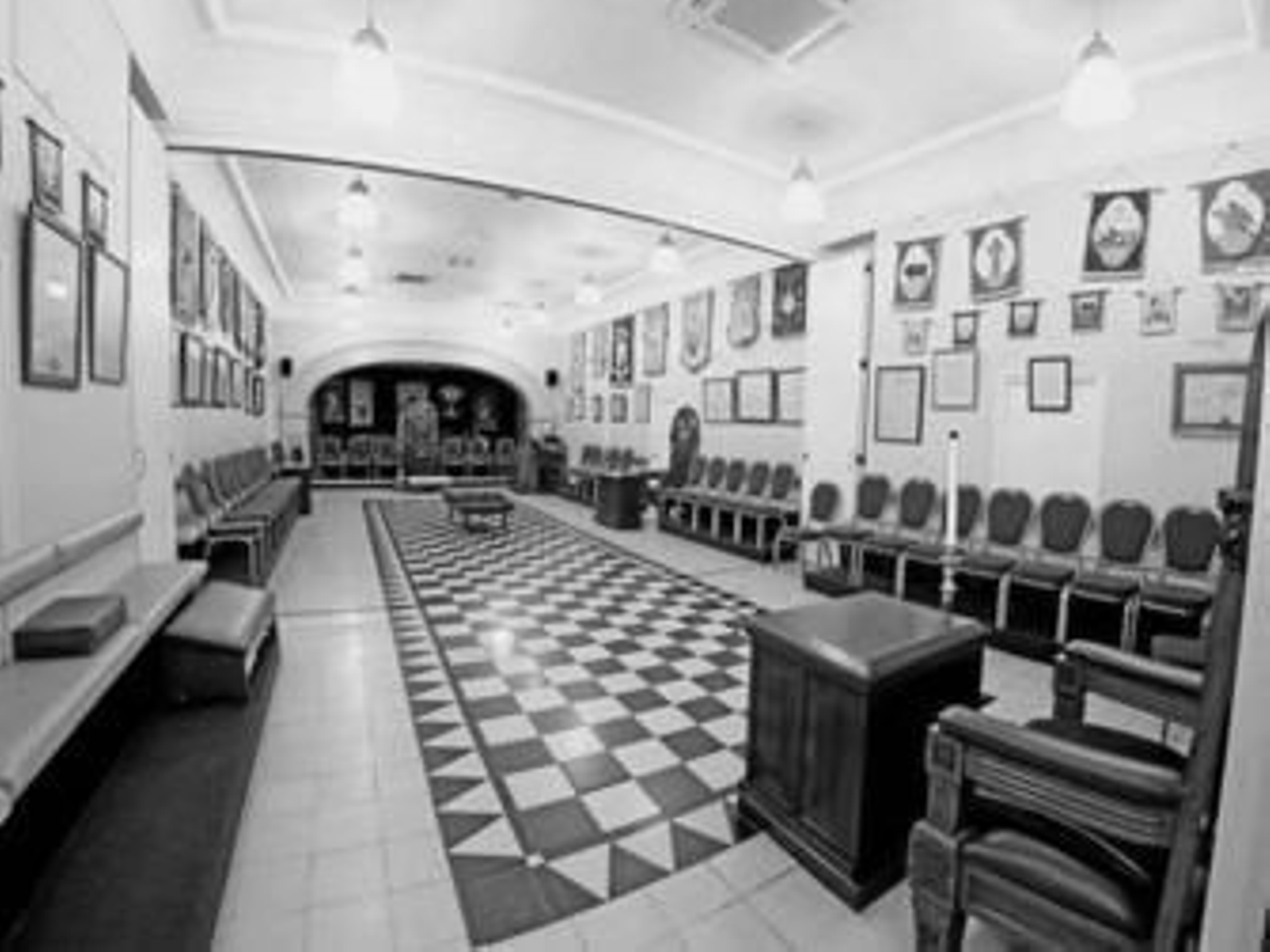 Imagen de la sala de reuniones del Instituto Masónico de Gibraltar. Imagen de la sala de reuniones del Instituto Masónico de Gibraltar.