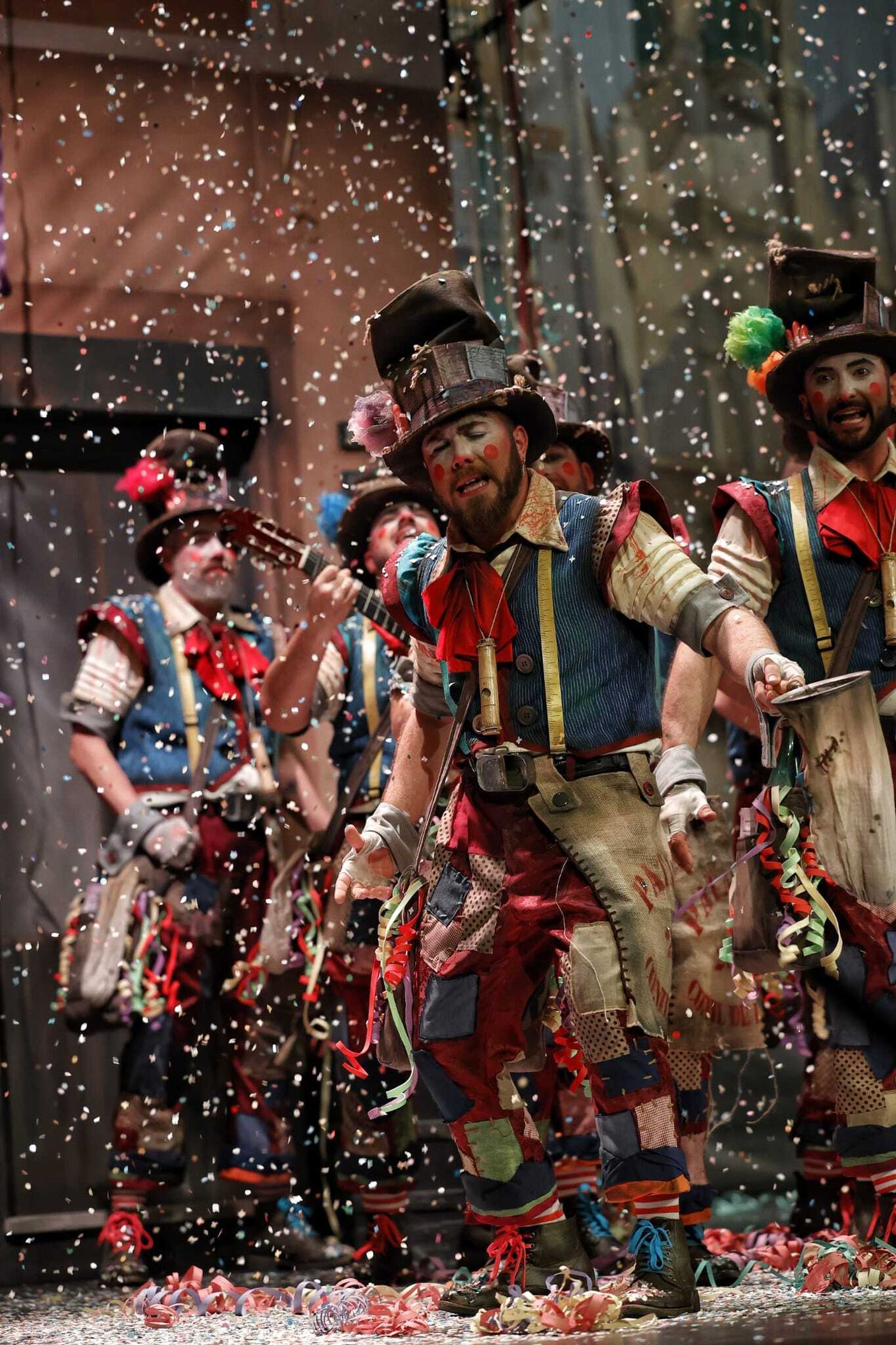 Comparsa 'Los colaores', una comparsa de toda la vida'.